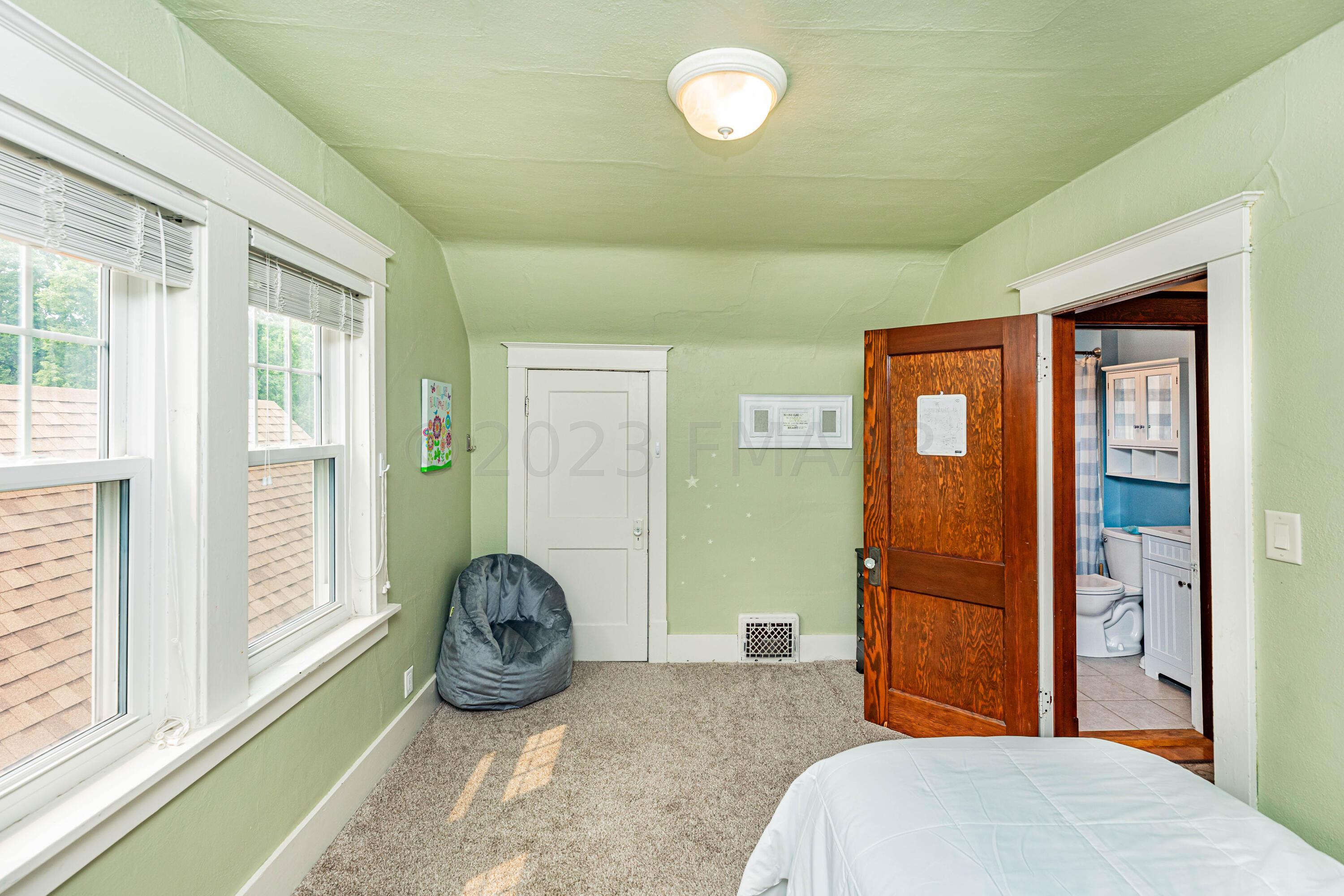 Bedroom 2.2
