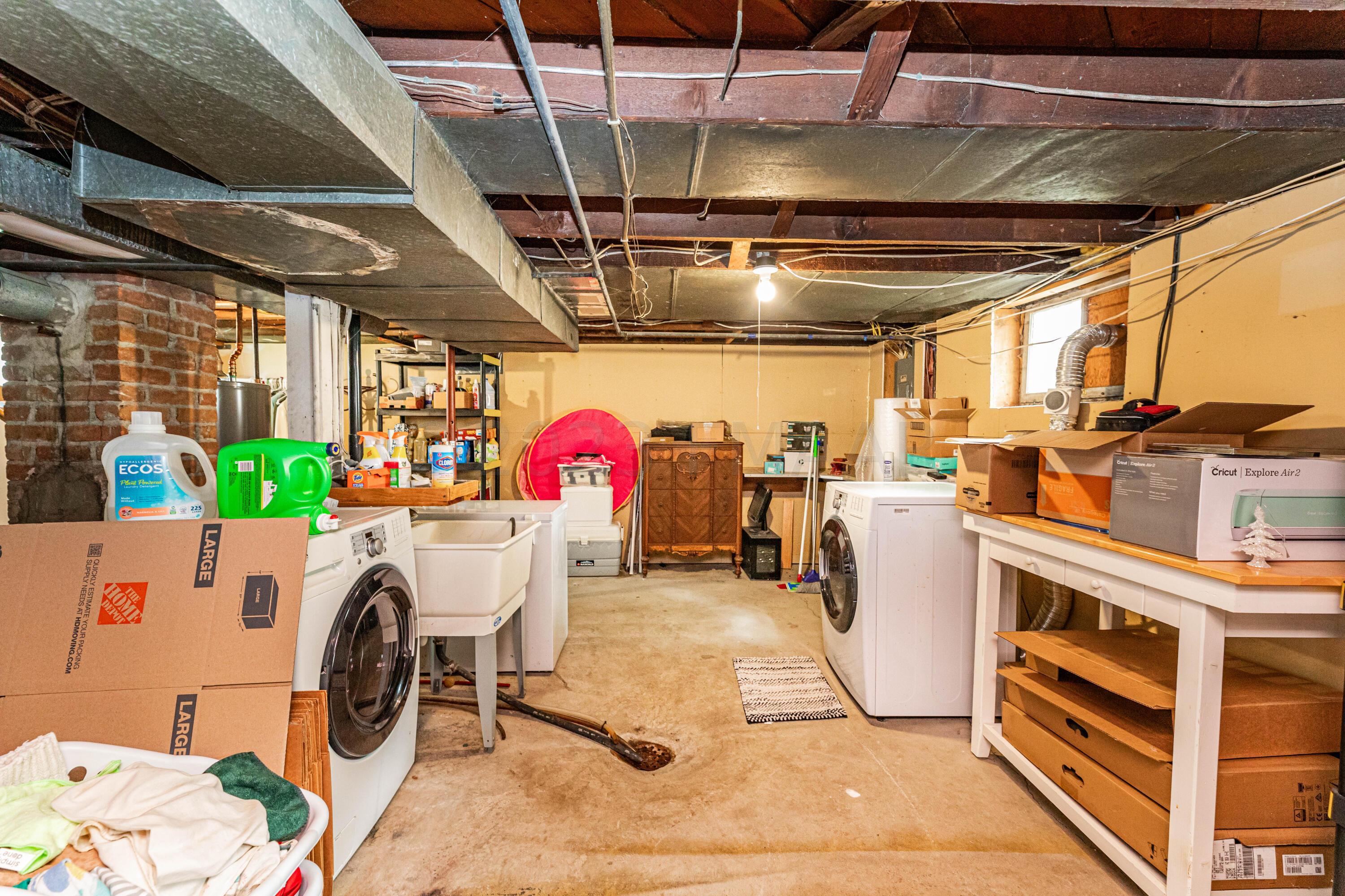 Basement Laundry 2