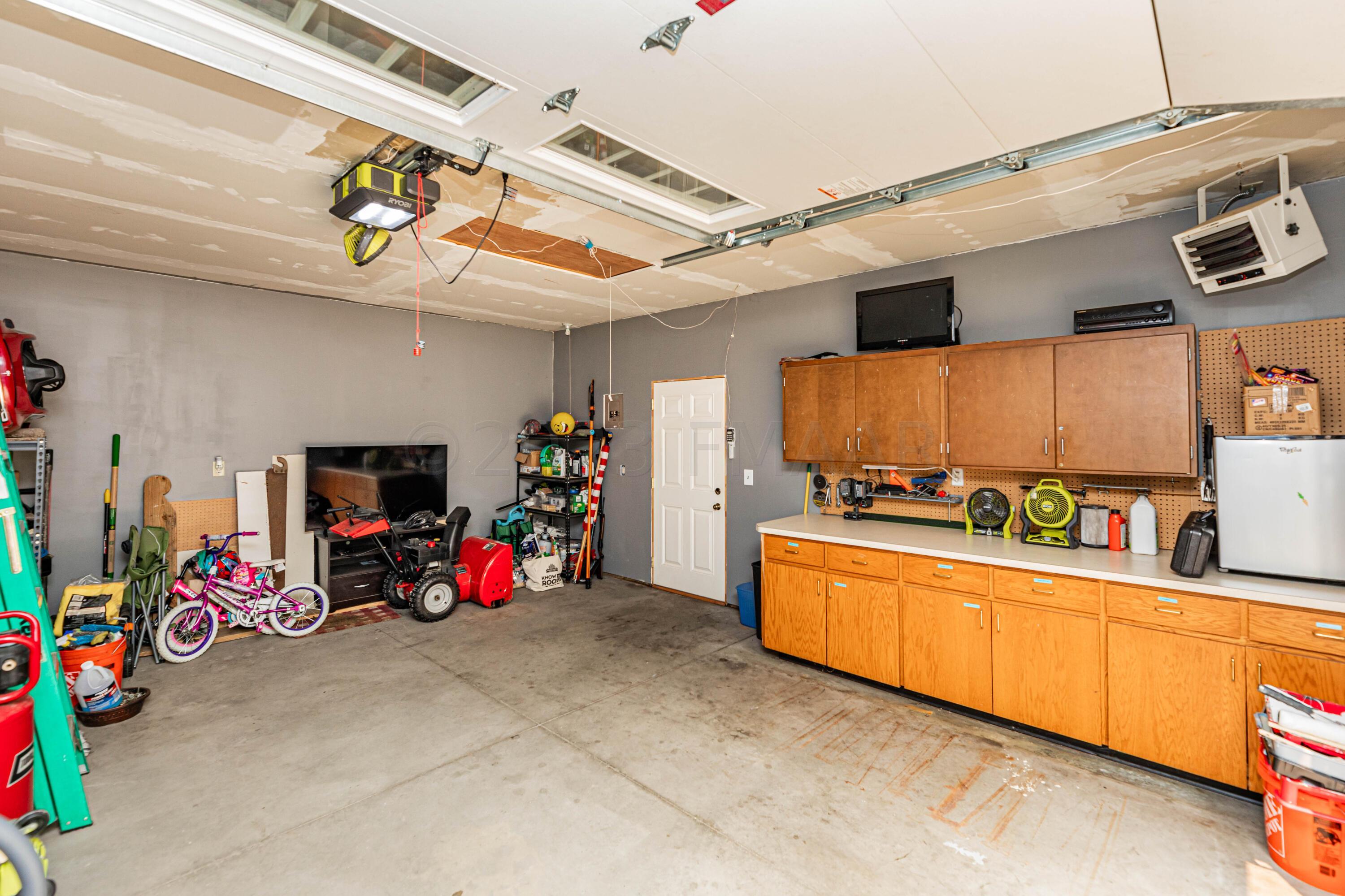 Garage 1