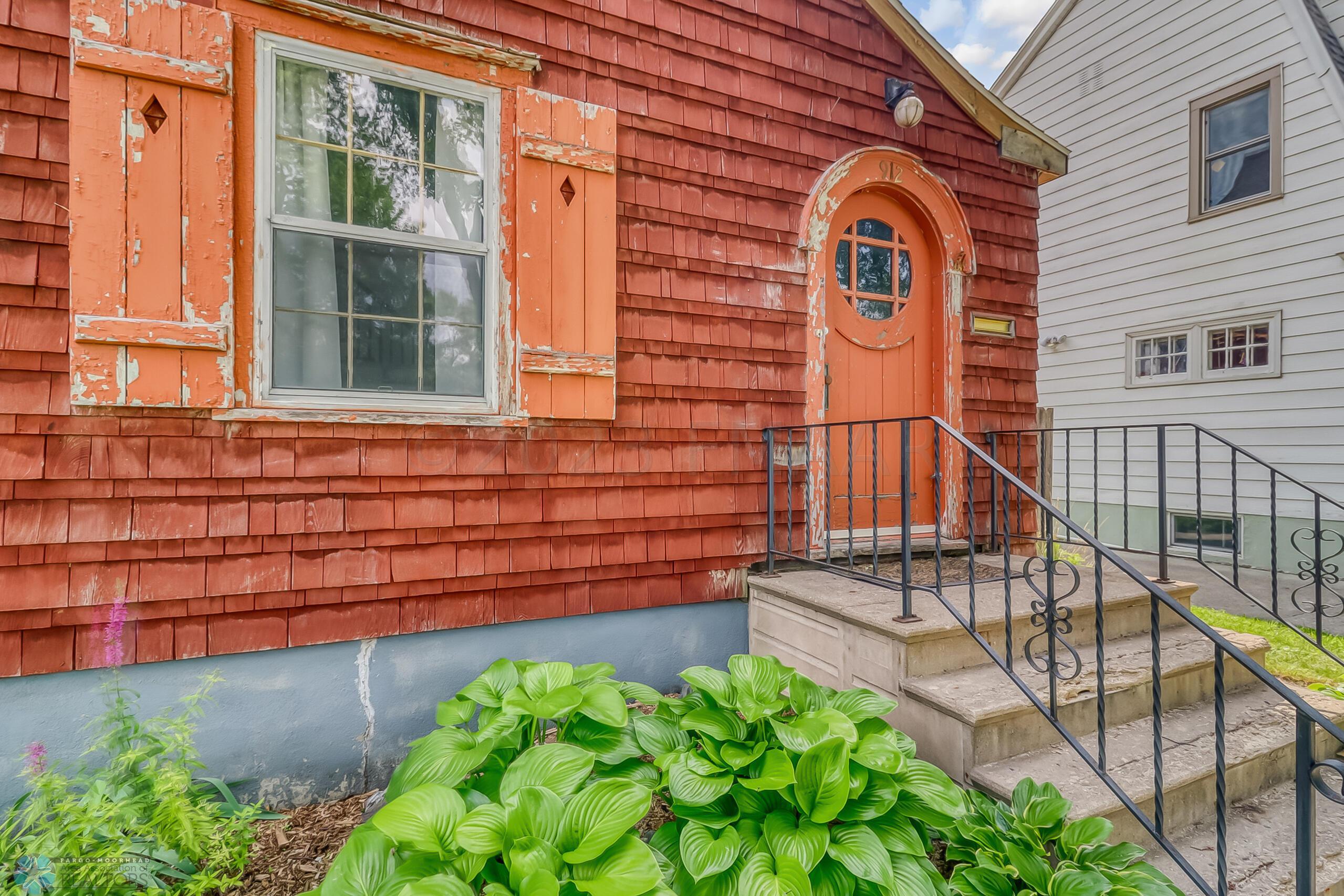 Exterior Front 1_1