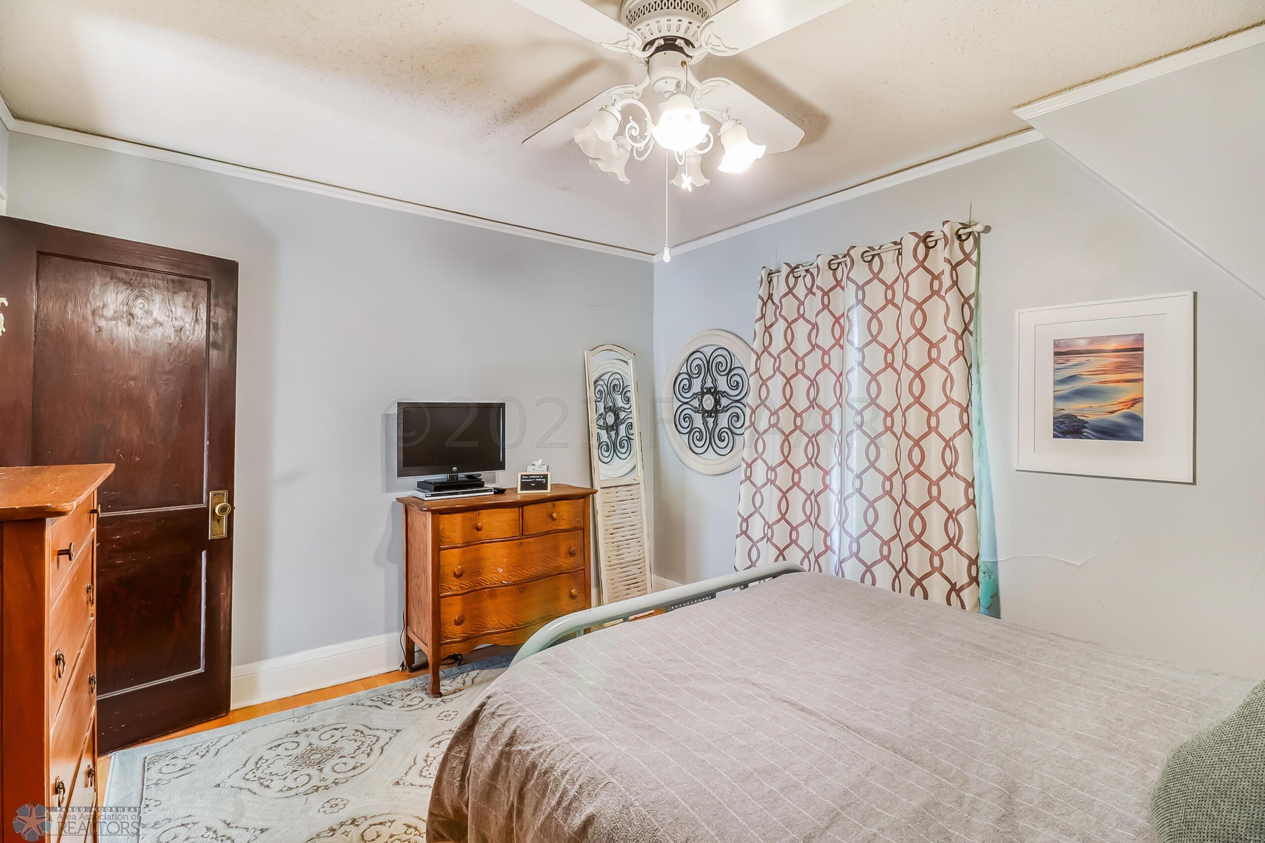 Bedroom1_3