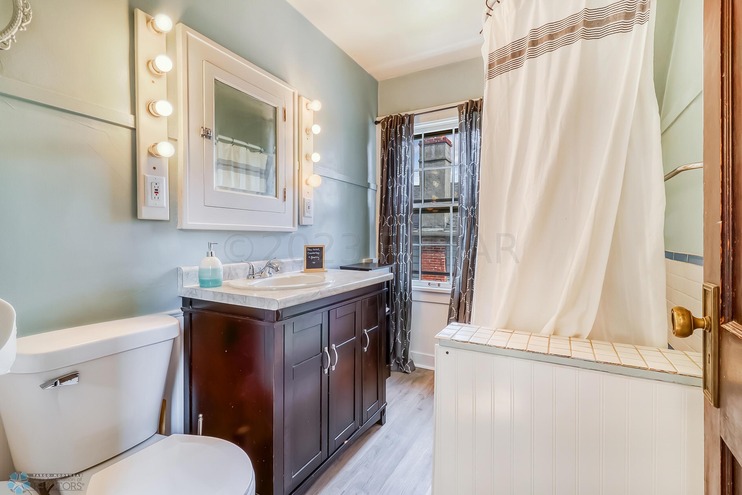 Bathroom1_1