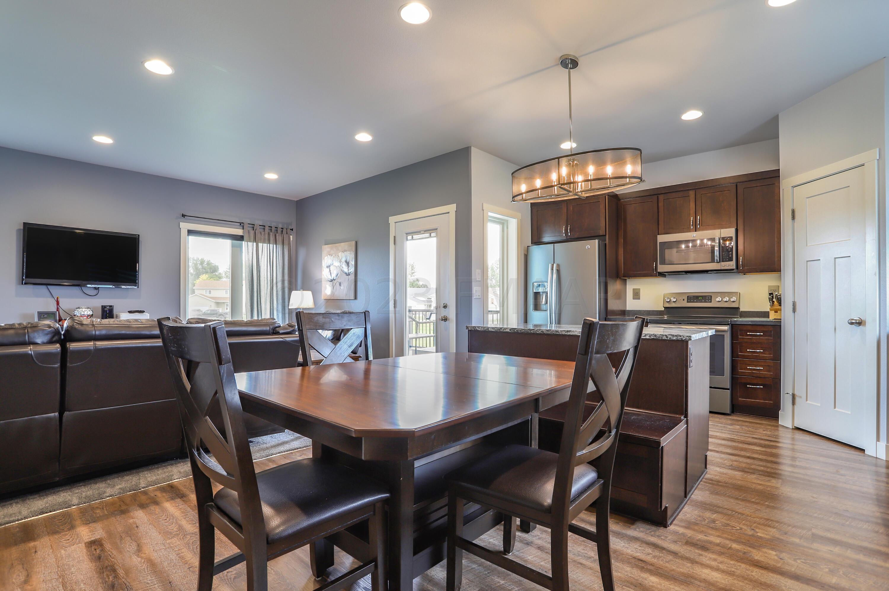 Kitchen/Dining