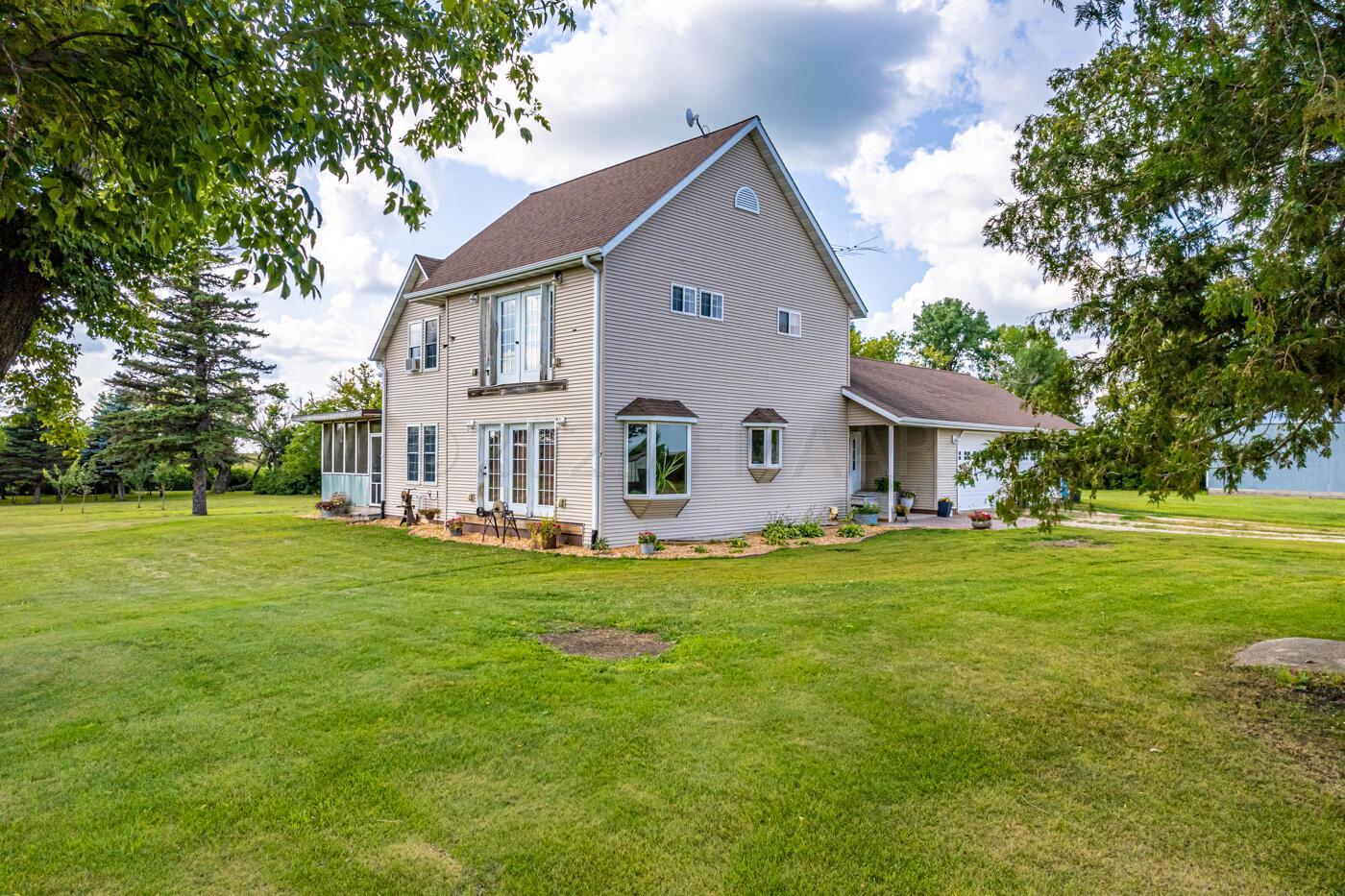 Welcome to 4804 250th St N, Hawley