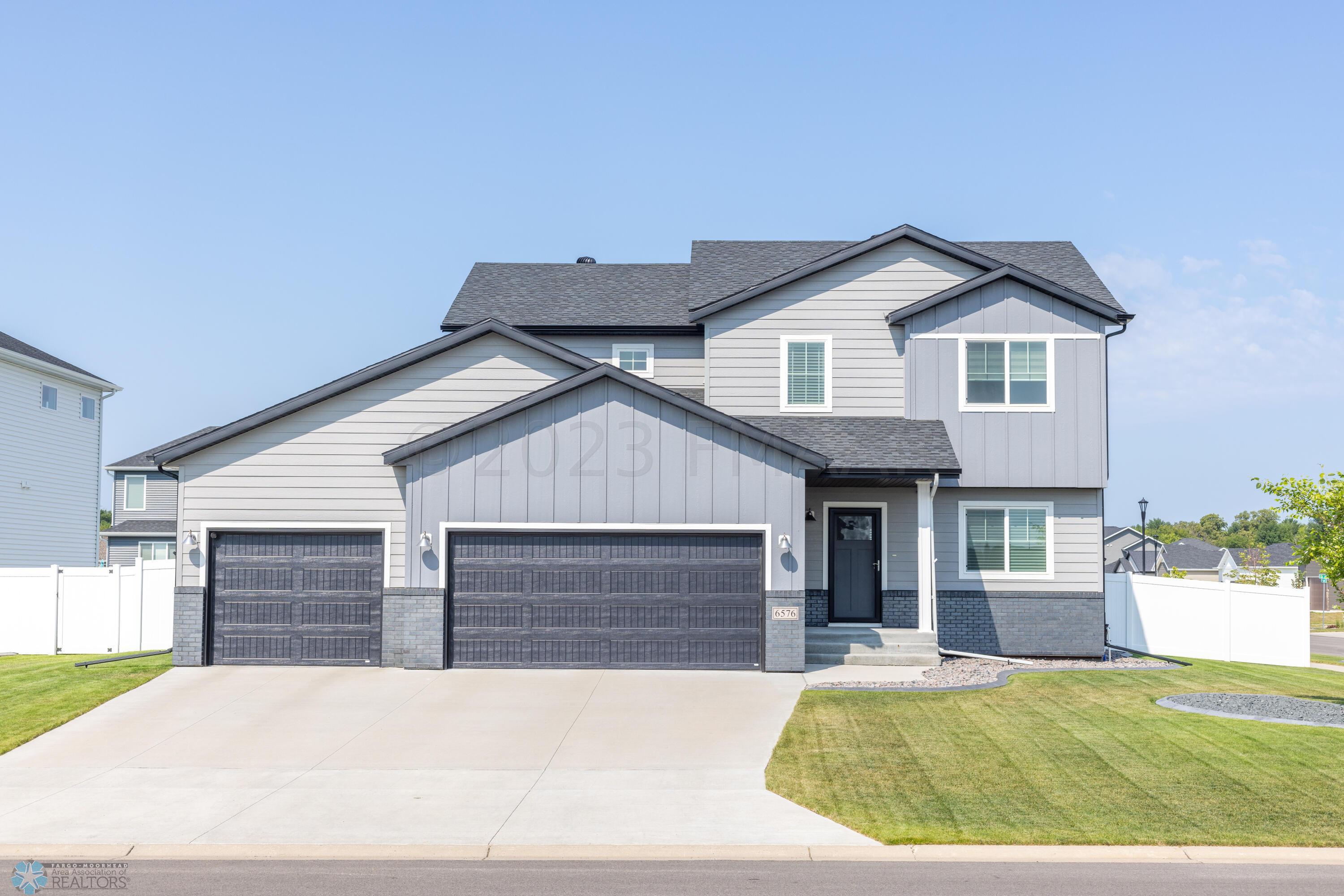 Property photo for 6576 59 Avenue S, Fargo, ND 58104