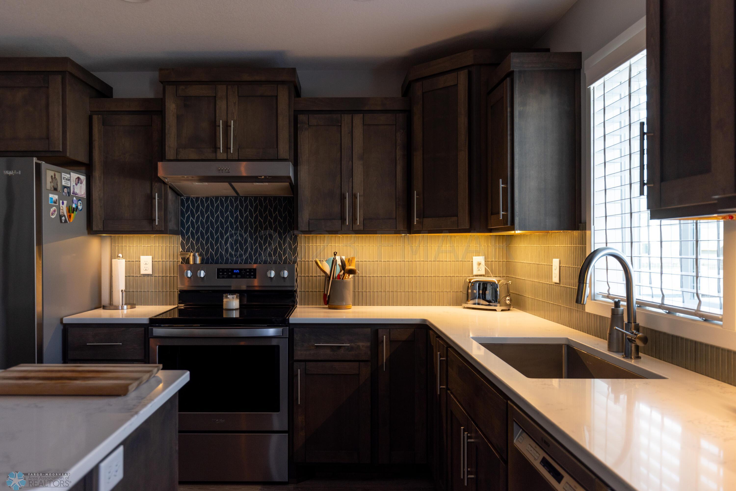 Kitchen Undercabinet Lighting