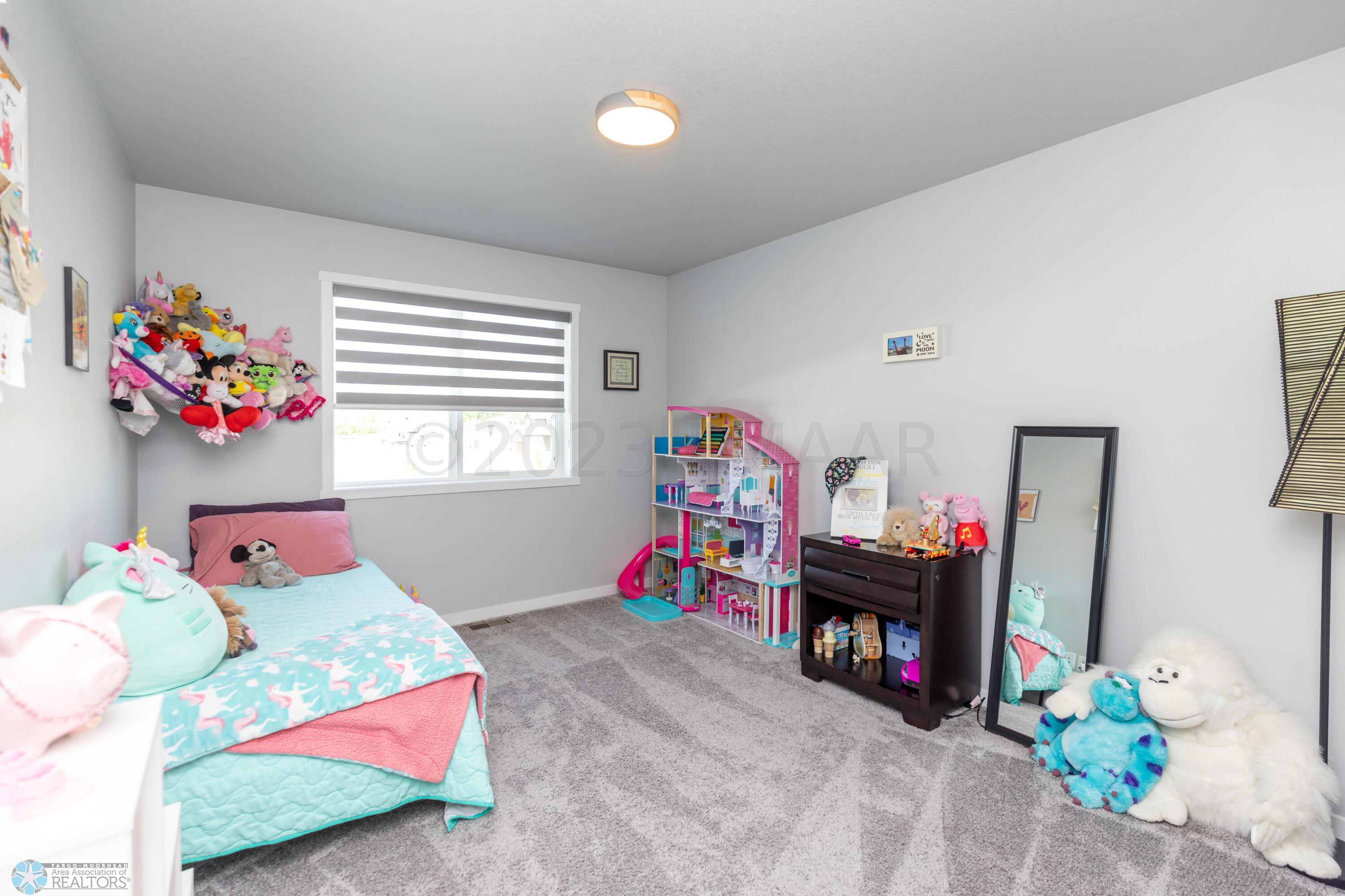 Upstairs Bedroom 2
