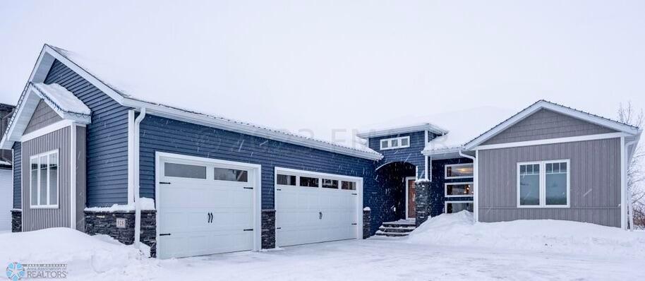 916 Sunset Dr