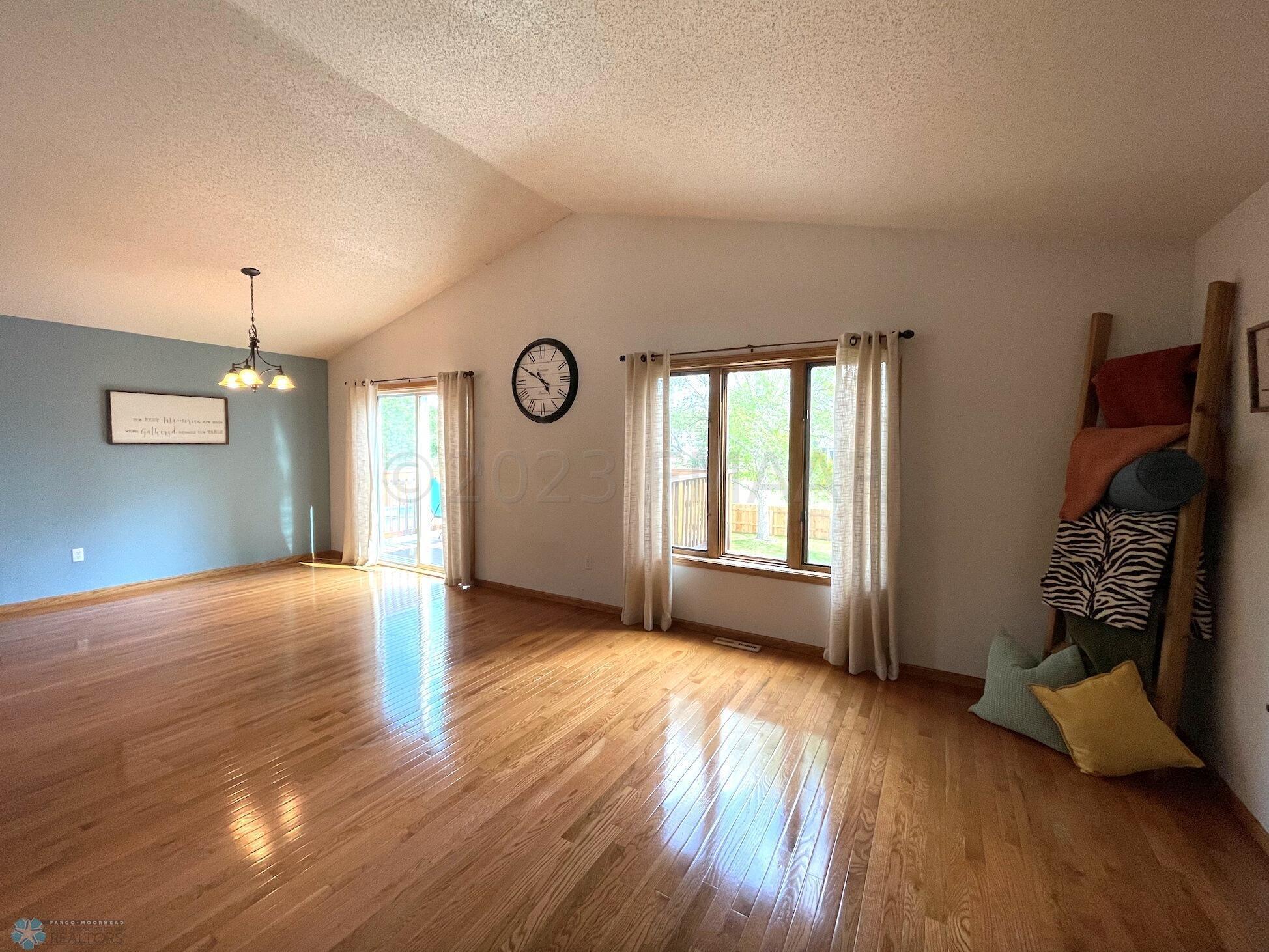 Living Dining
