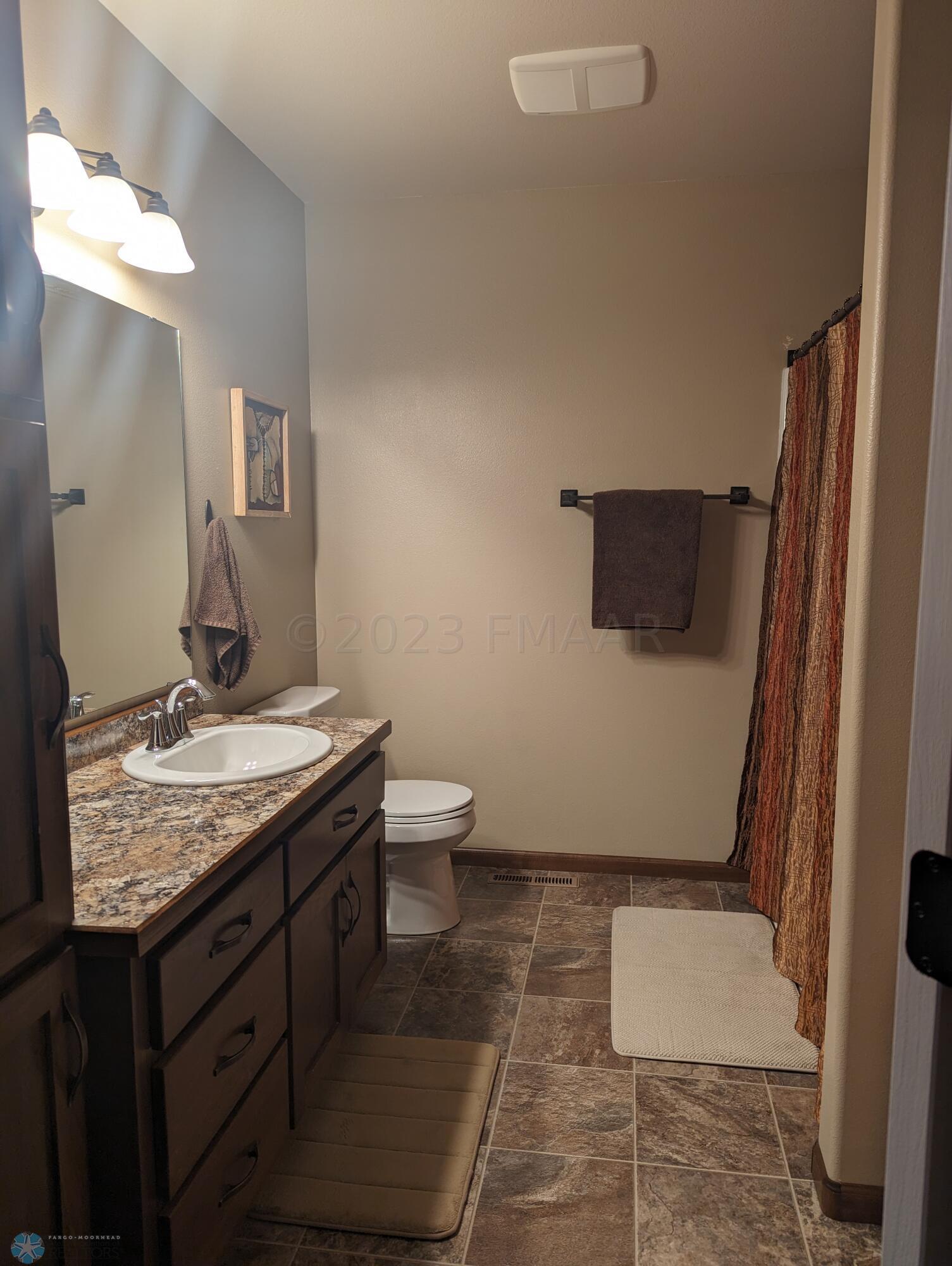 PXL_20230723_234226564