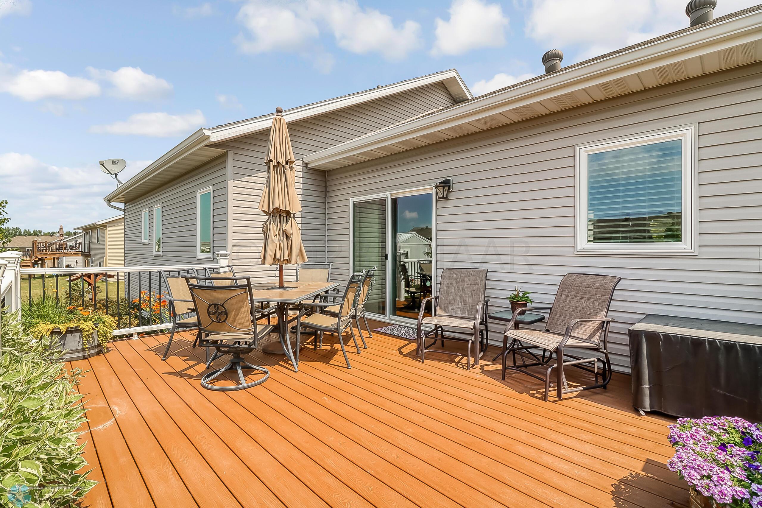 BackyardDeck1_2
