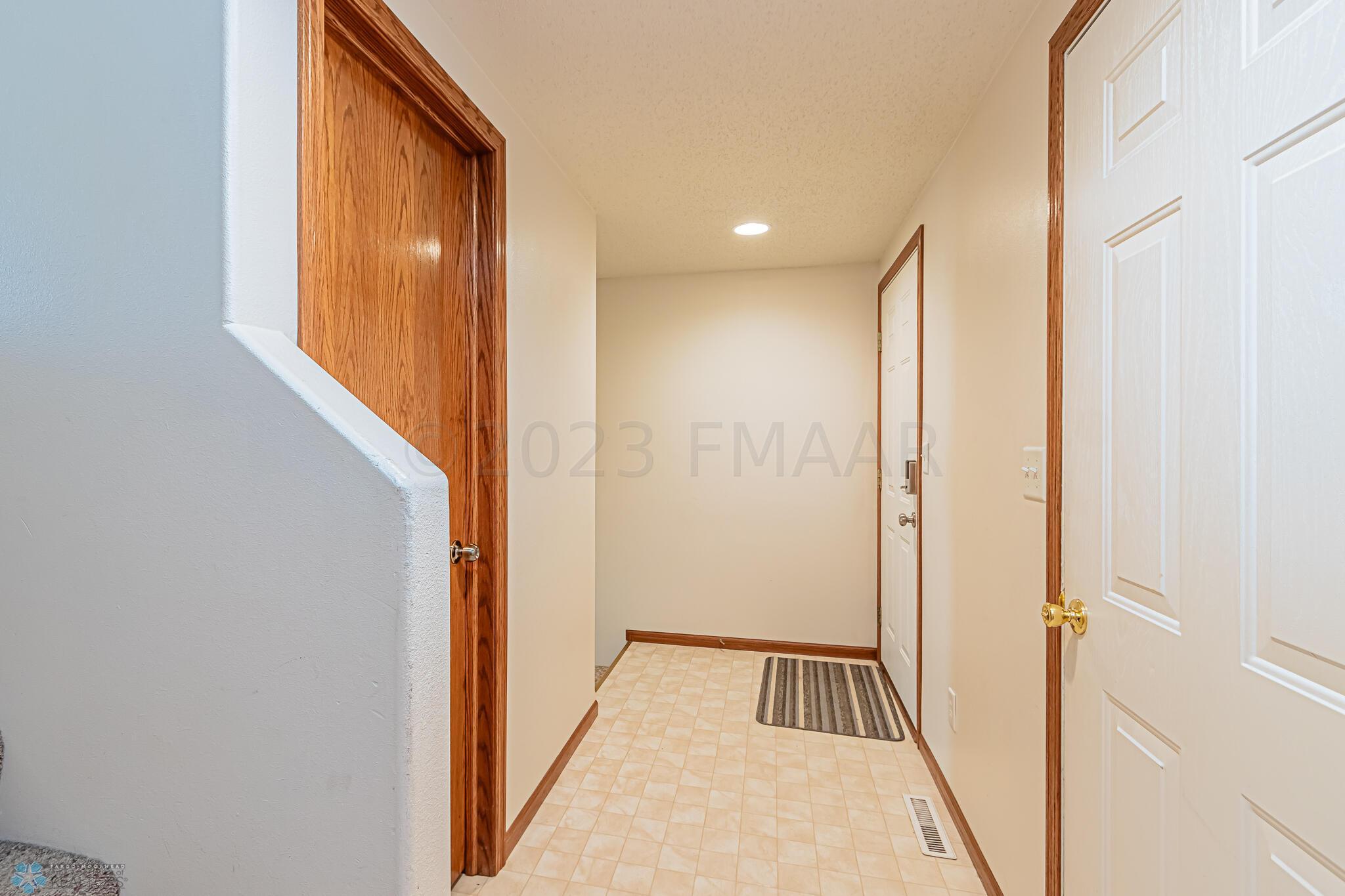 1134 38 1_2 Ave W, West Fargo, ND 58078,
