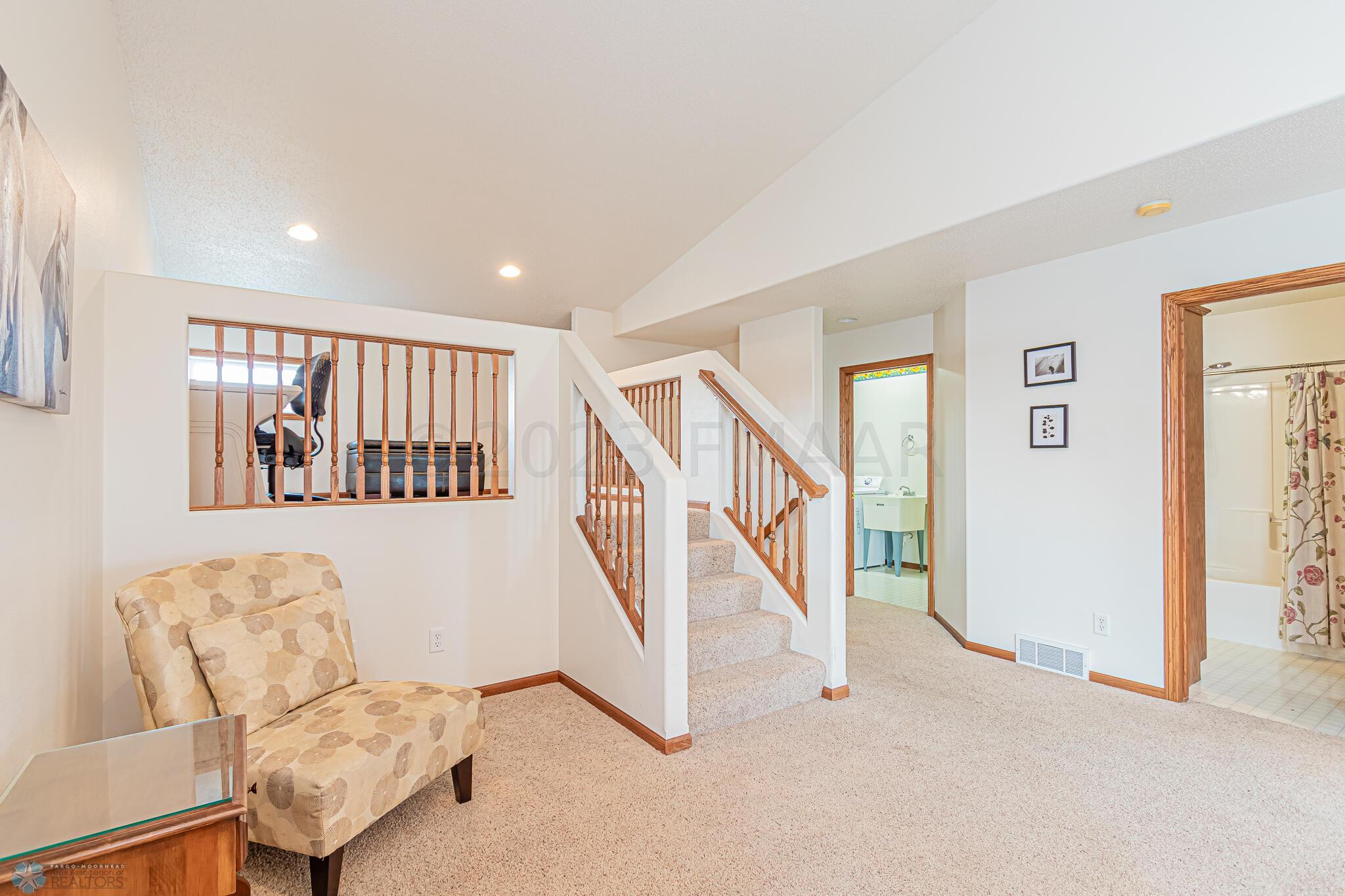 1134 38 1_2 Ave W, West Fargo, ND 58078,