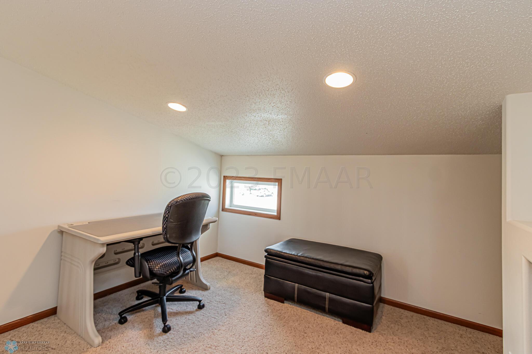 1134 38 1_2 Ave W, West Fargo, ND 58078,