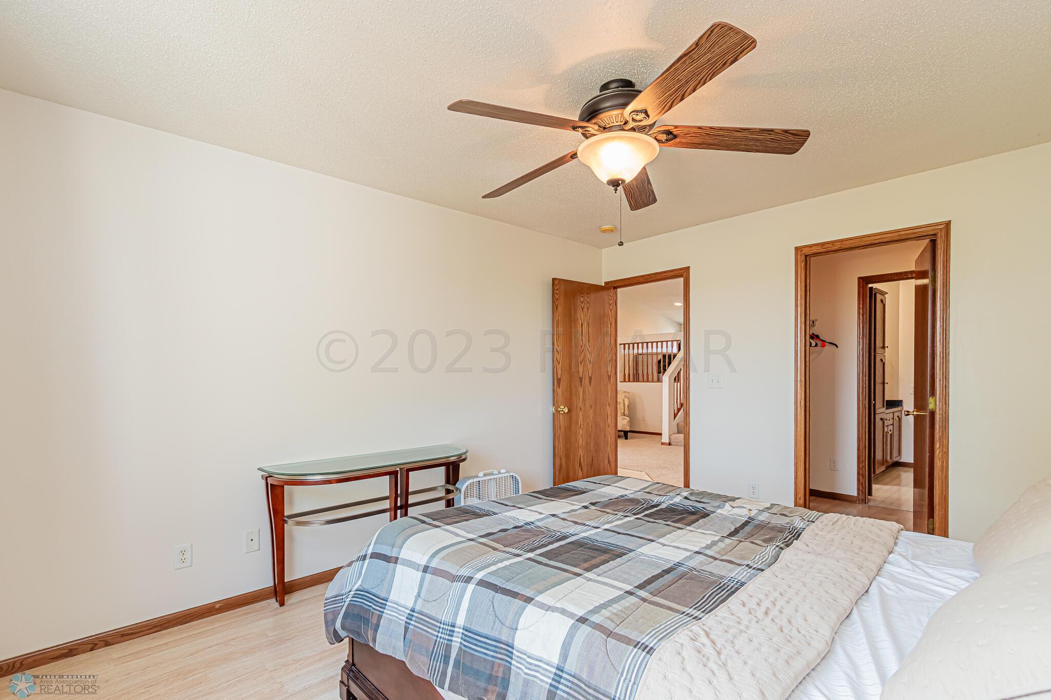 1134 38 1_2 Ave W, West Fargo, ND 58078,