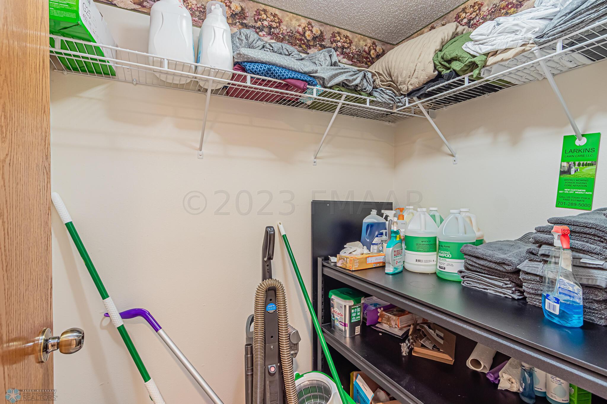 1134 38 1_2 Ave W, West Fargo, ND 58078,
