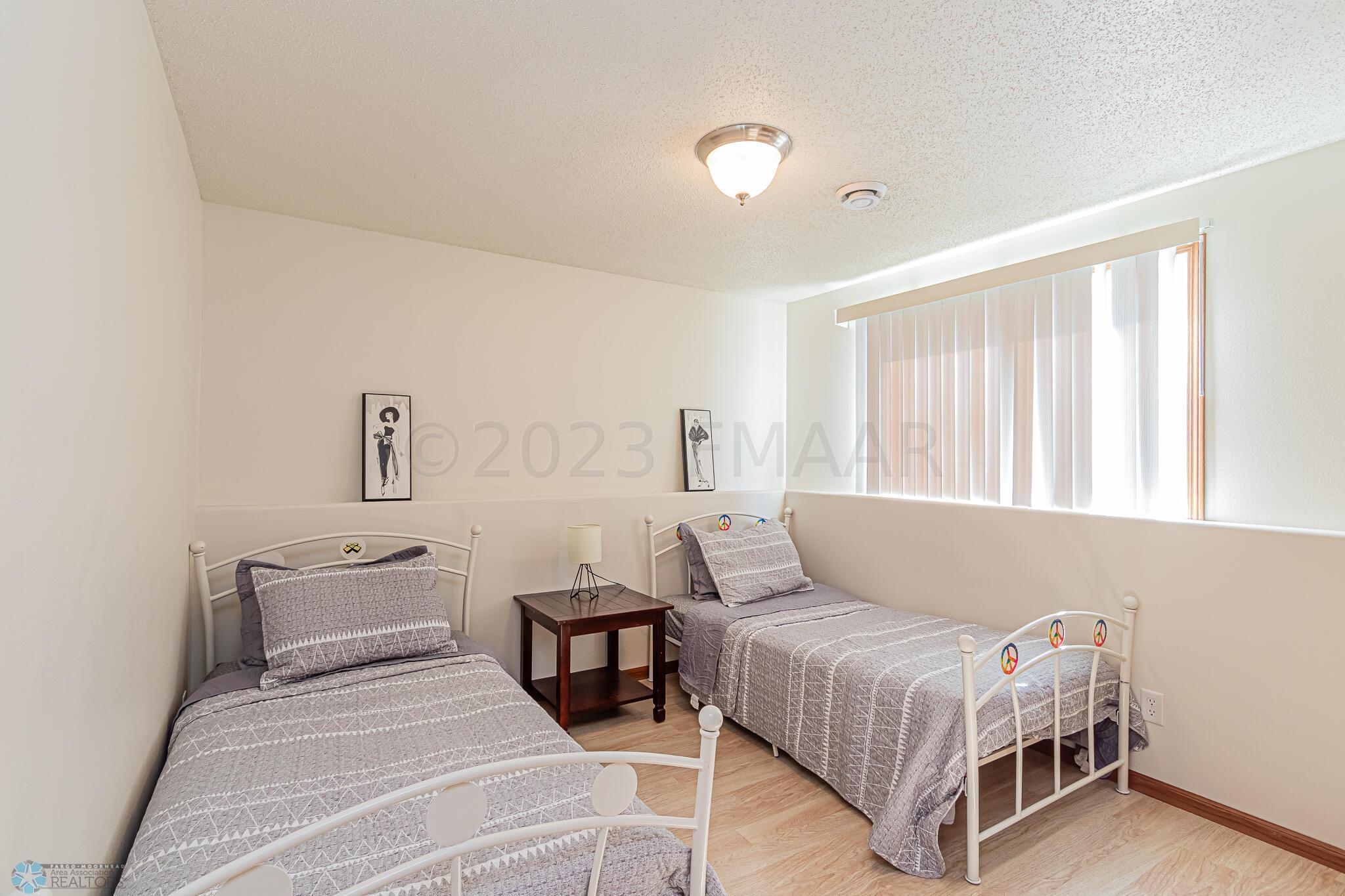 1134 38 1_2 Ave W, West Fargo, ND 58078,