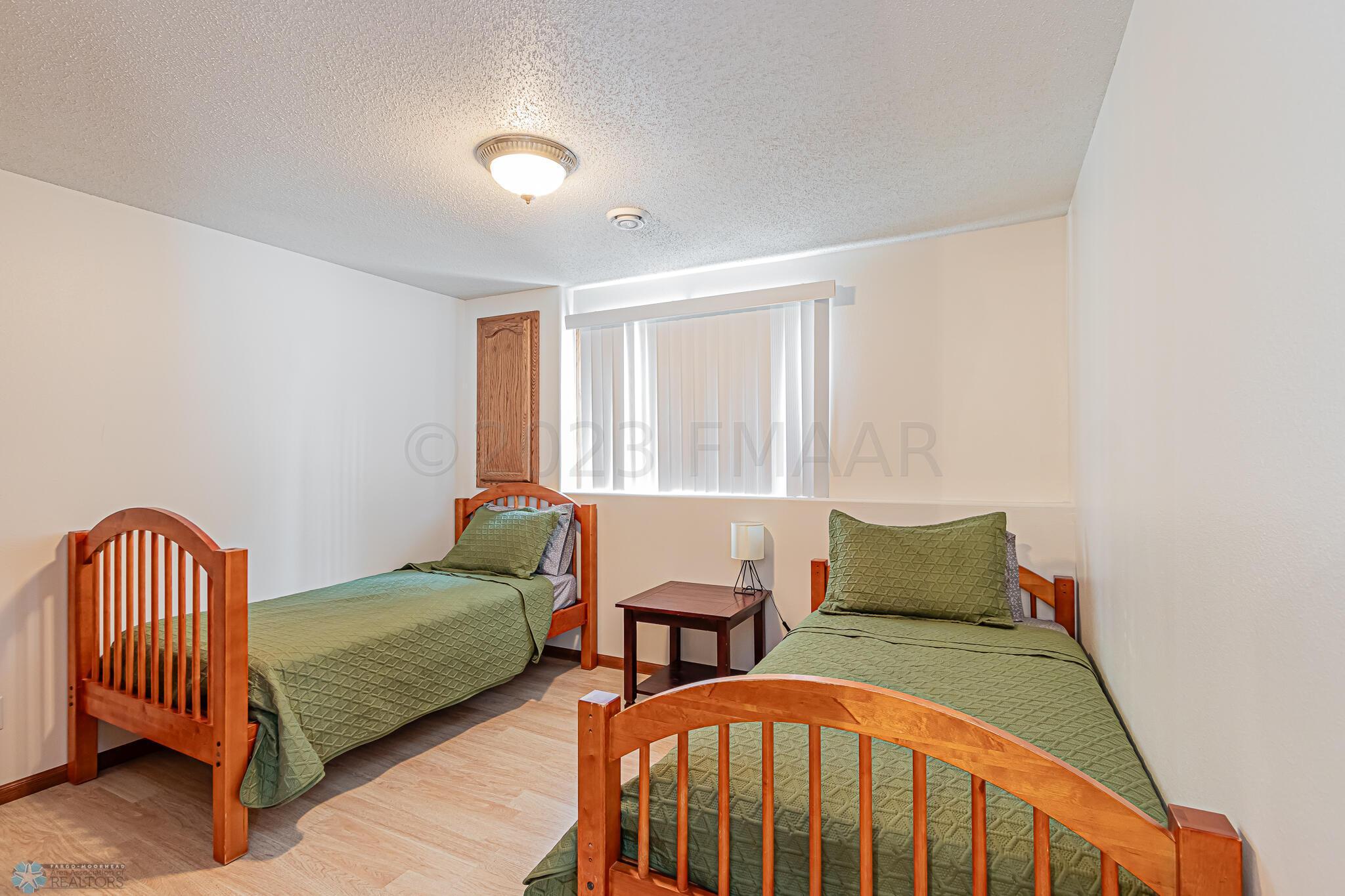 1134 38 1_2 Ave W, West Fargo, ND 58078,