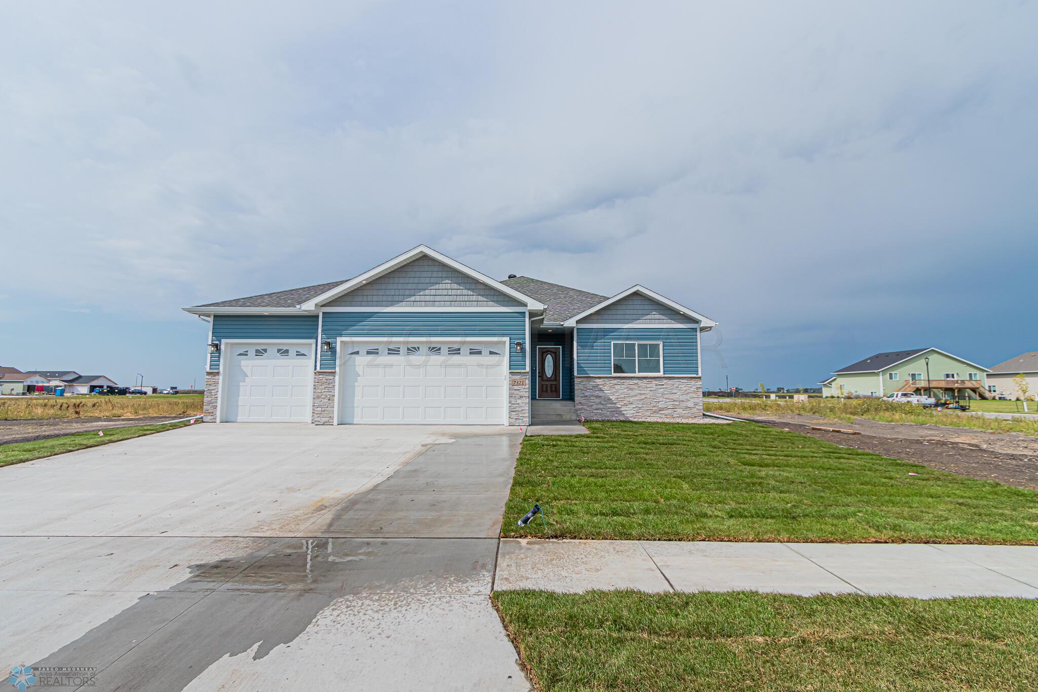 7321 29th St S, Fargo, ND 58104-51