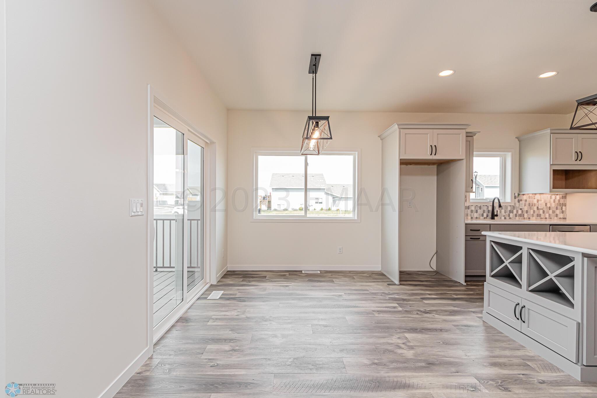 7321 29th St S, Fargo, ND 58104-37