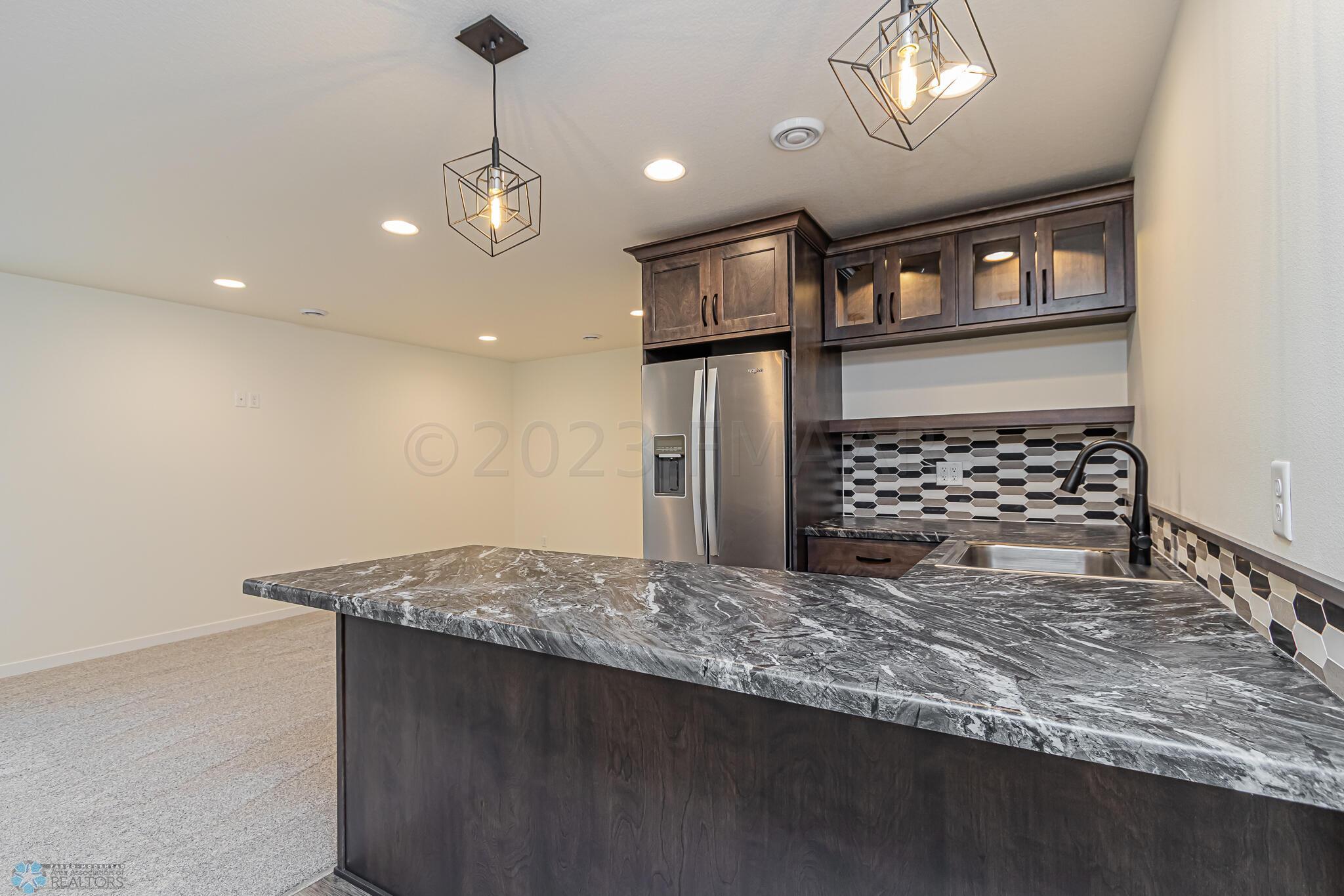 7321 29th St S, Fargo, ND 58104-05