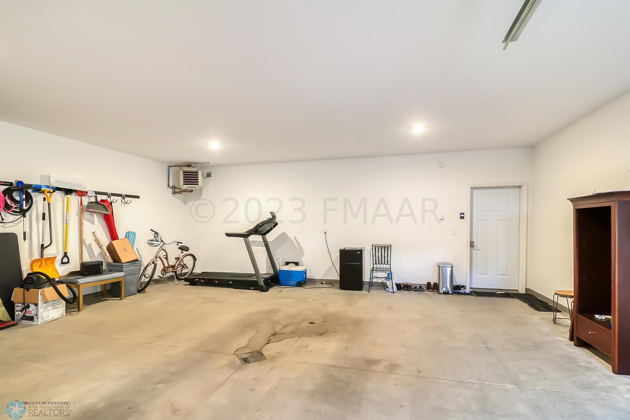 Garage1_0