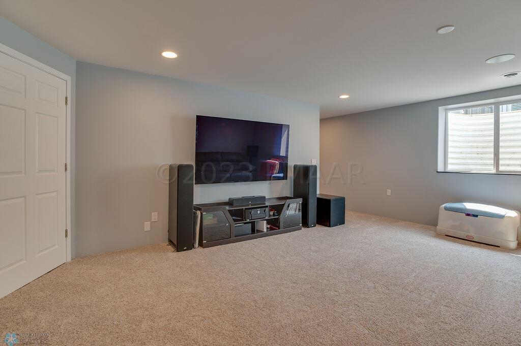 LL fam room