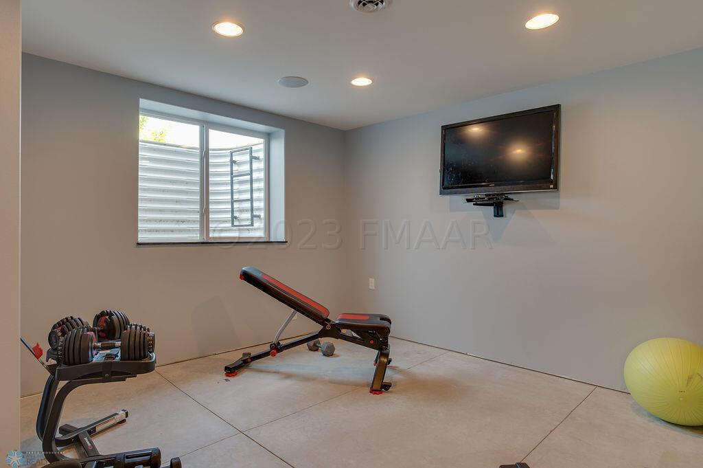 Gym/potential 4th bdrm