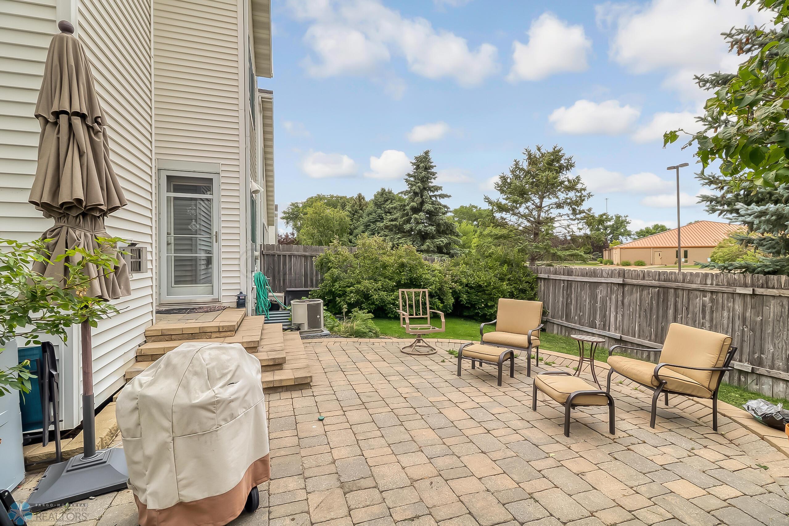 Backyard1_3