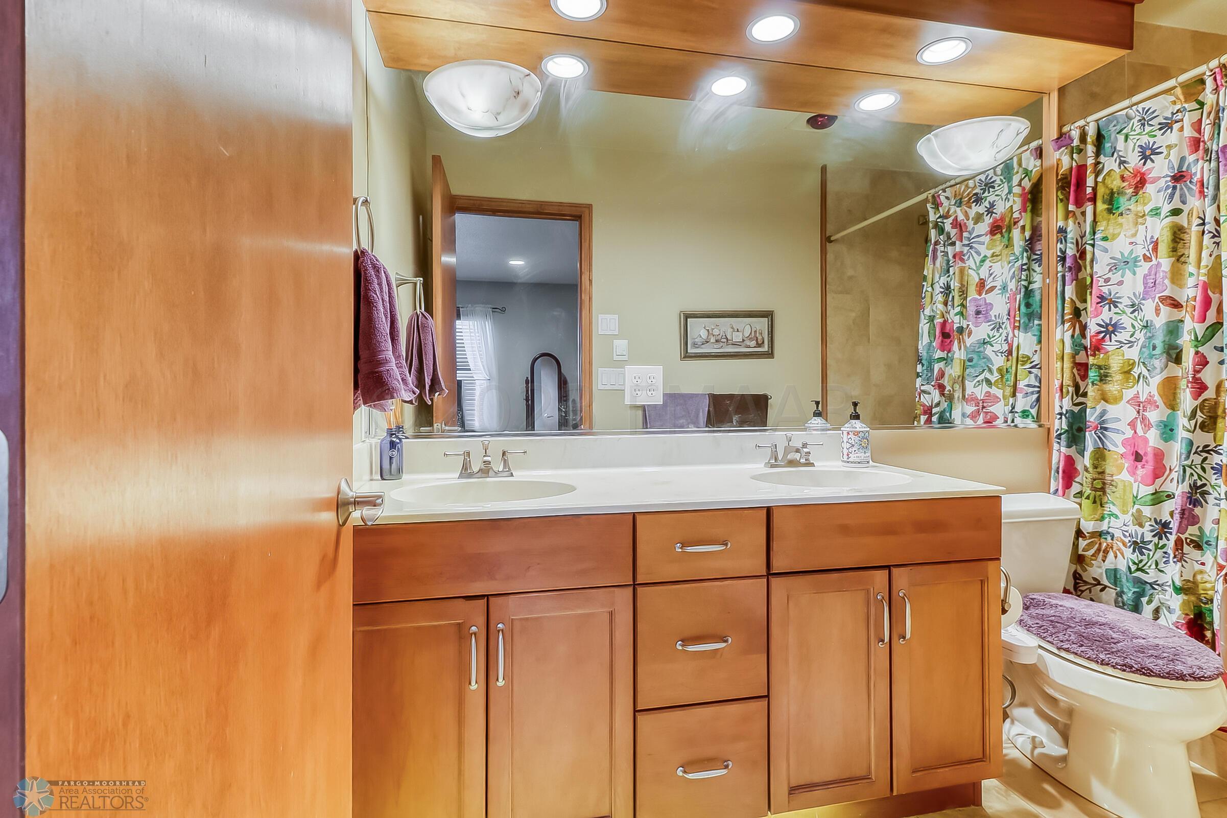 Primary Bathroom1_1
