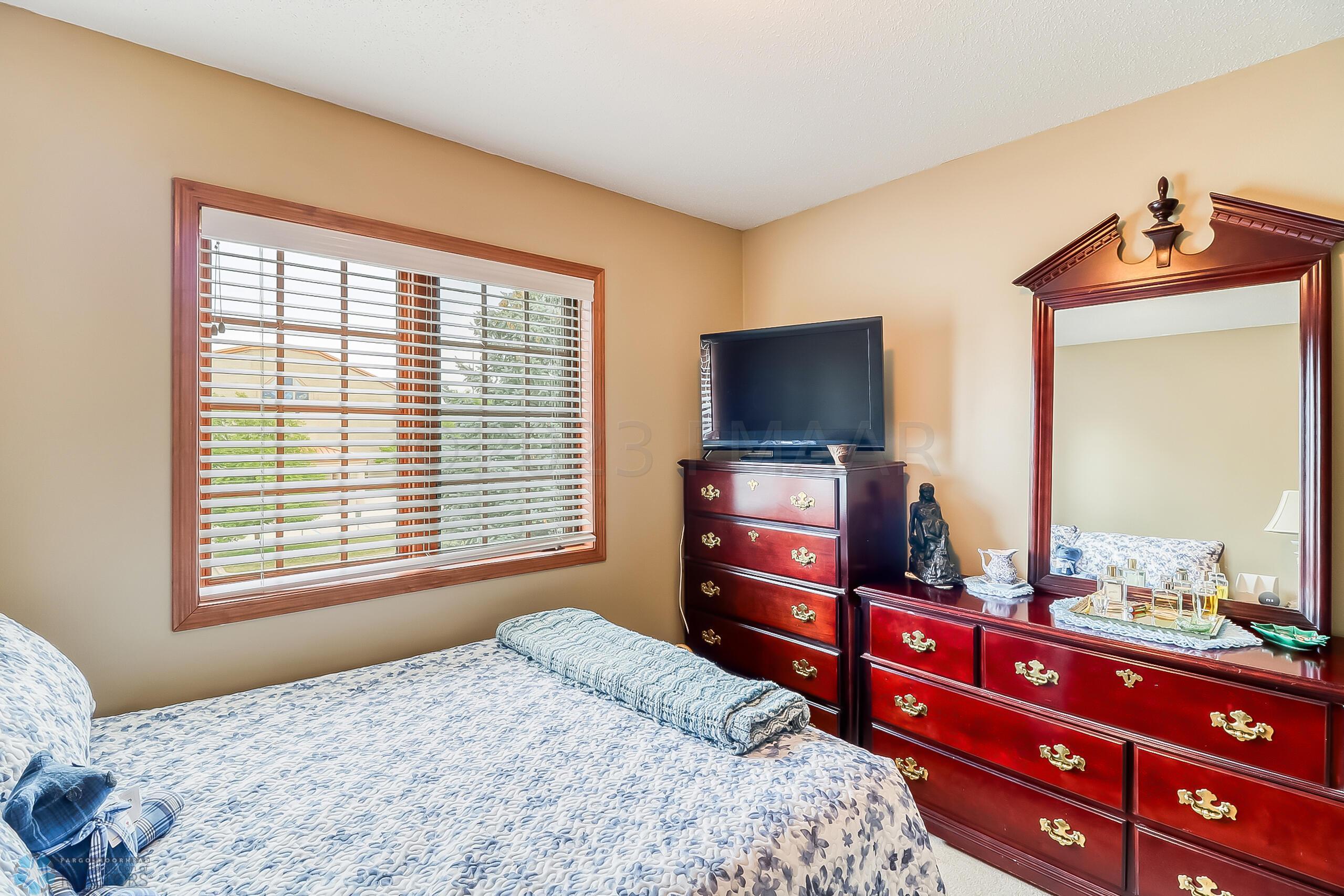 Bedroom2_2