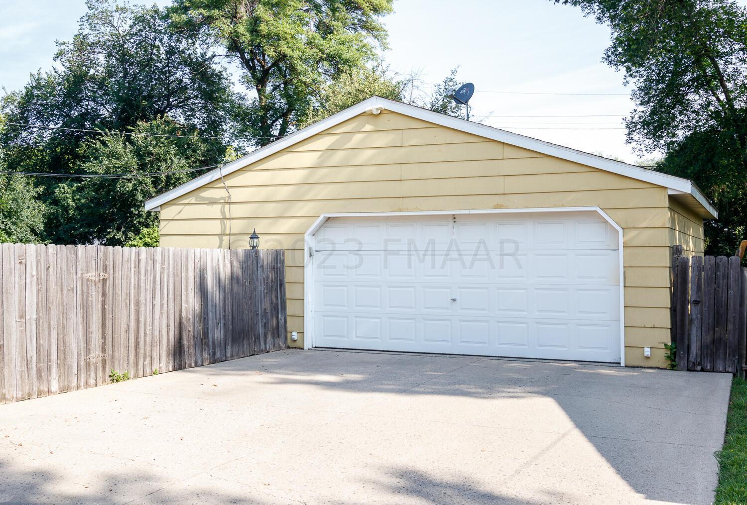 2+ stall garage