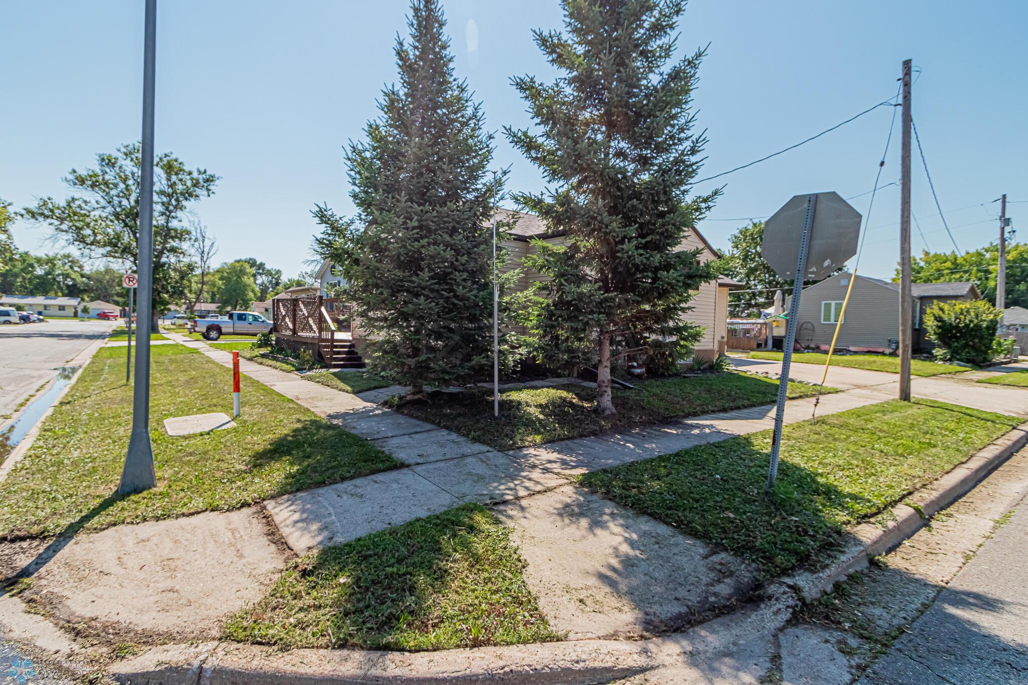 Exterior_3