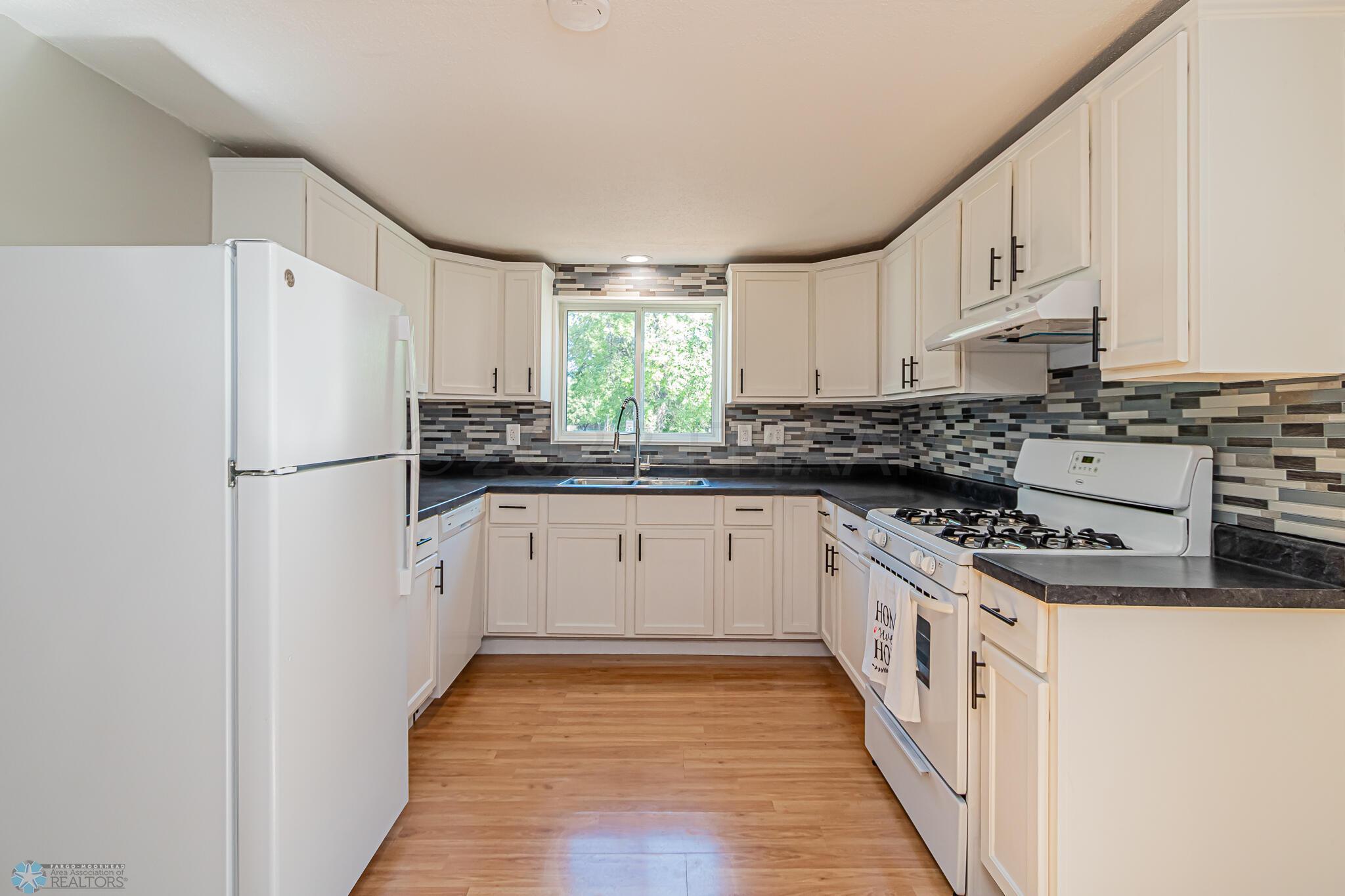 Kitchen_1