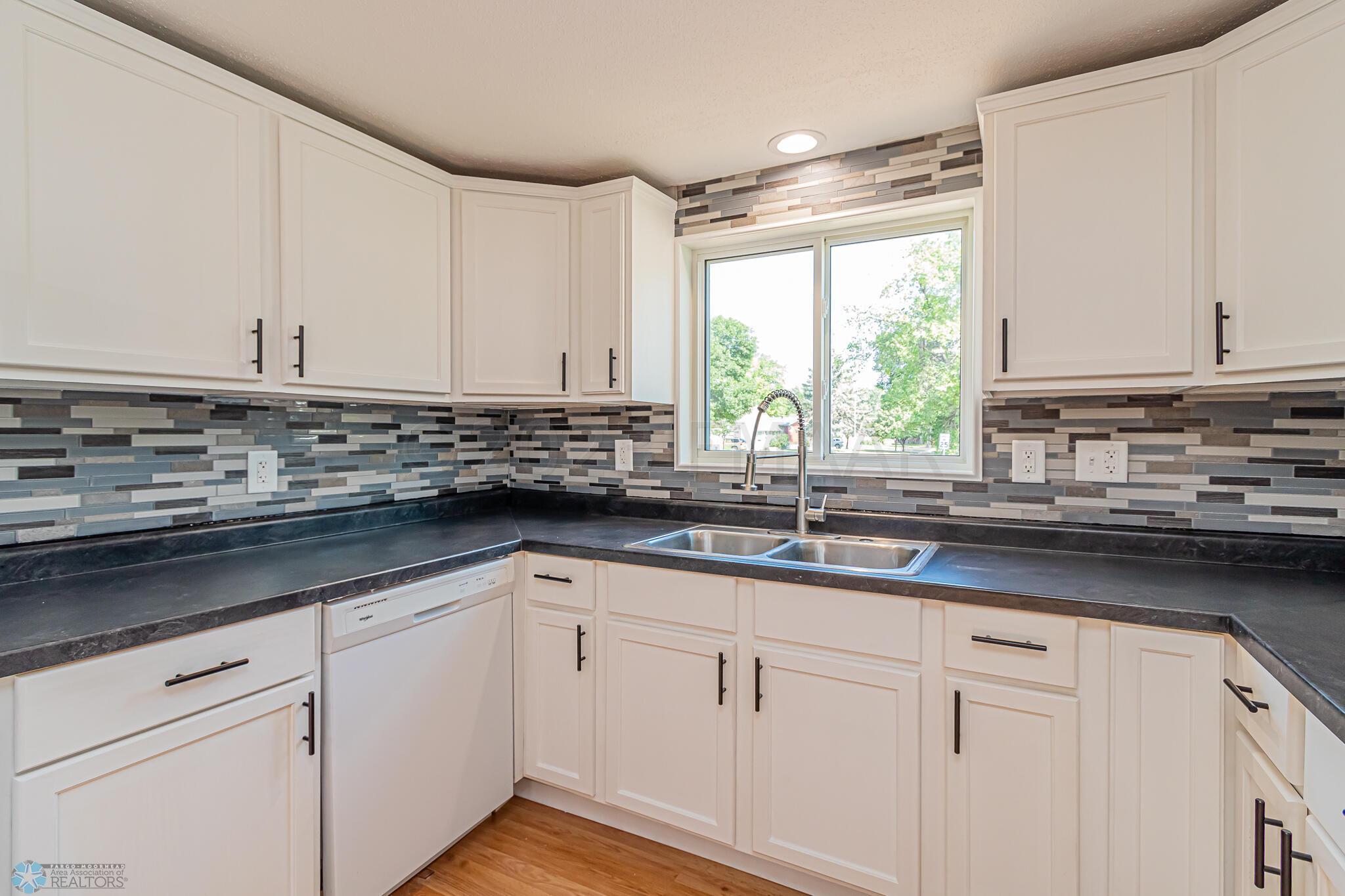 Kitchen_3