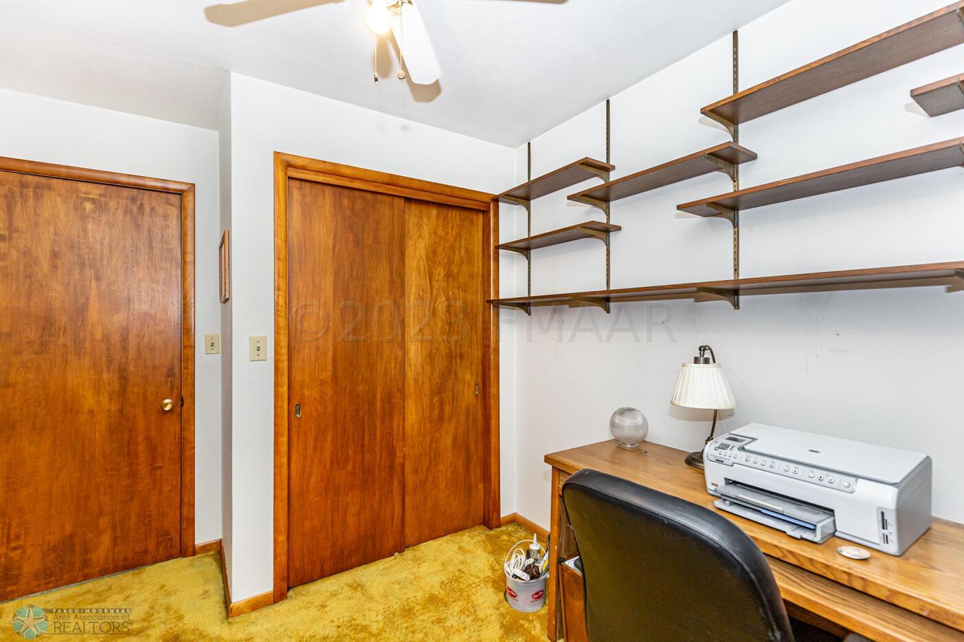 Bedroom/office