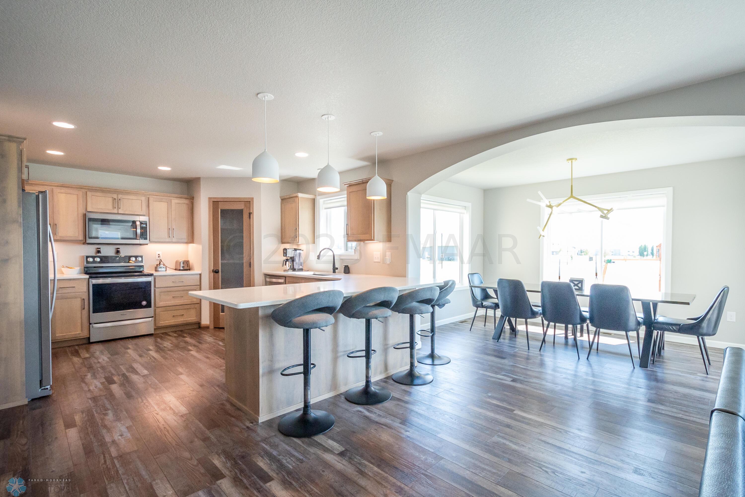 Kitchen/Dining
