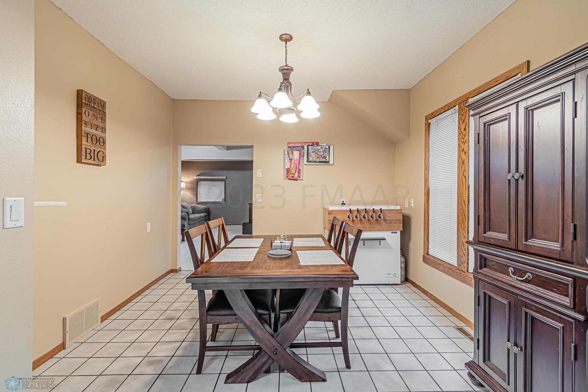 1428 2nd Ave S Fargo ND 58103 -12