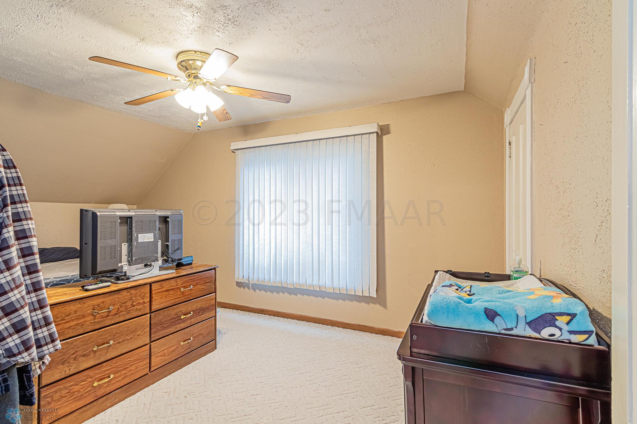 1428 2nd Ave S Fargo ND 58103 -03