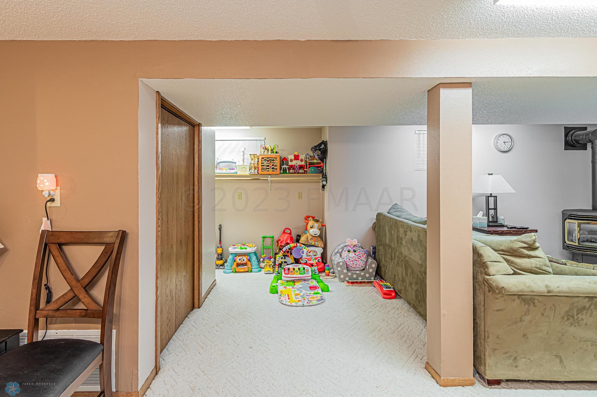 1428 2nd Ave S Fargo ND 58103 -26