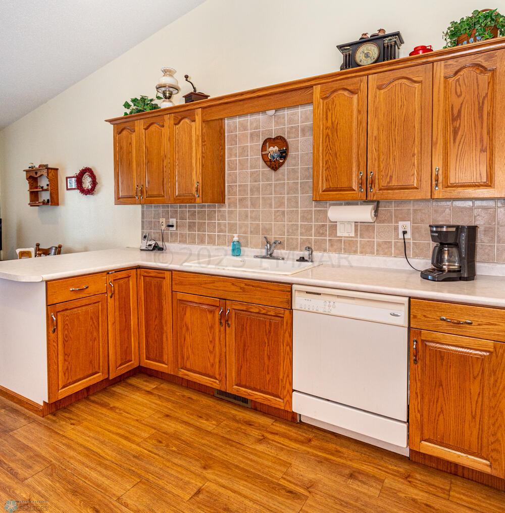 Home-15 (2)