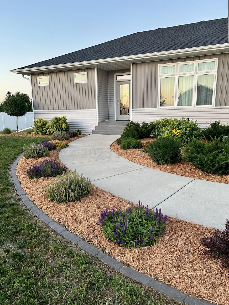 Beautiful Curb Appeal!