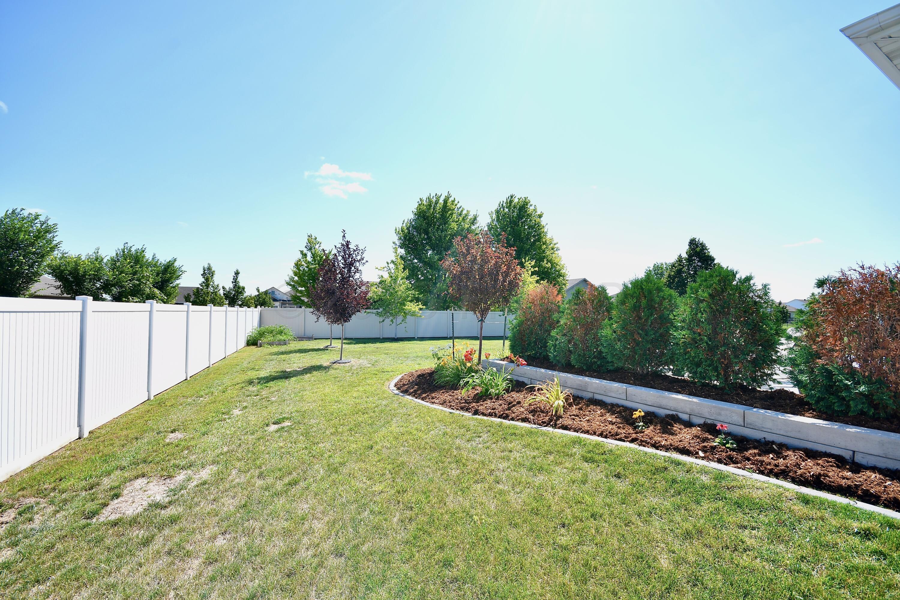 Privacy Fence & Concrete Block Planters