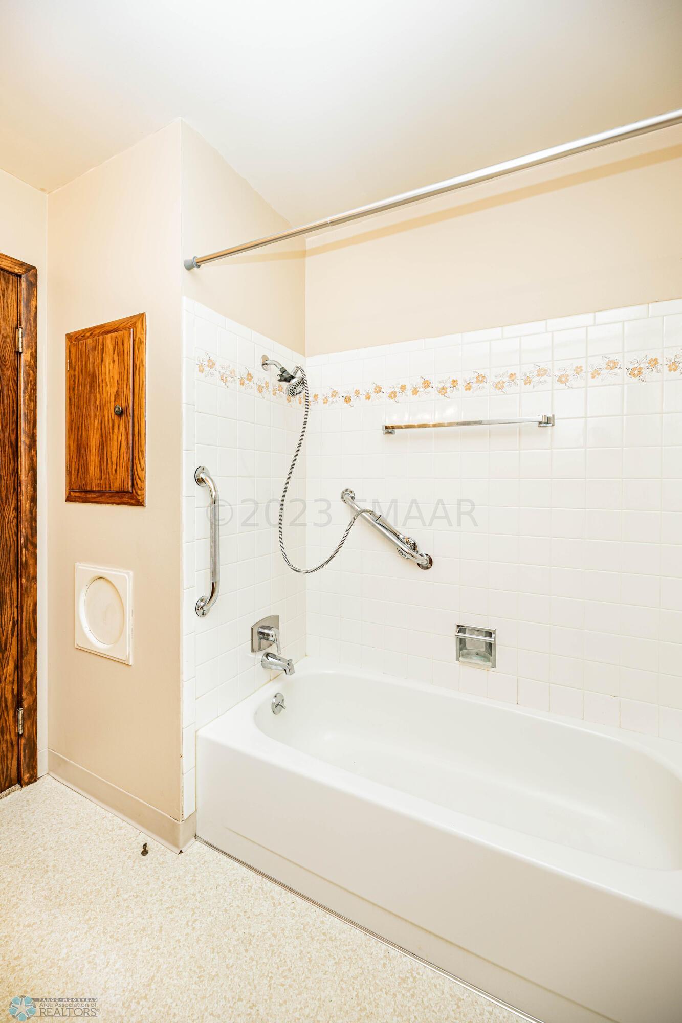 Full Bath
