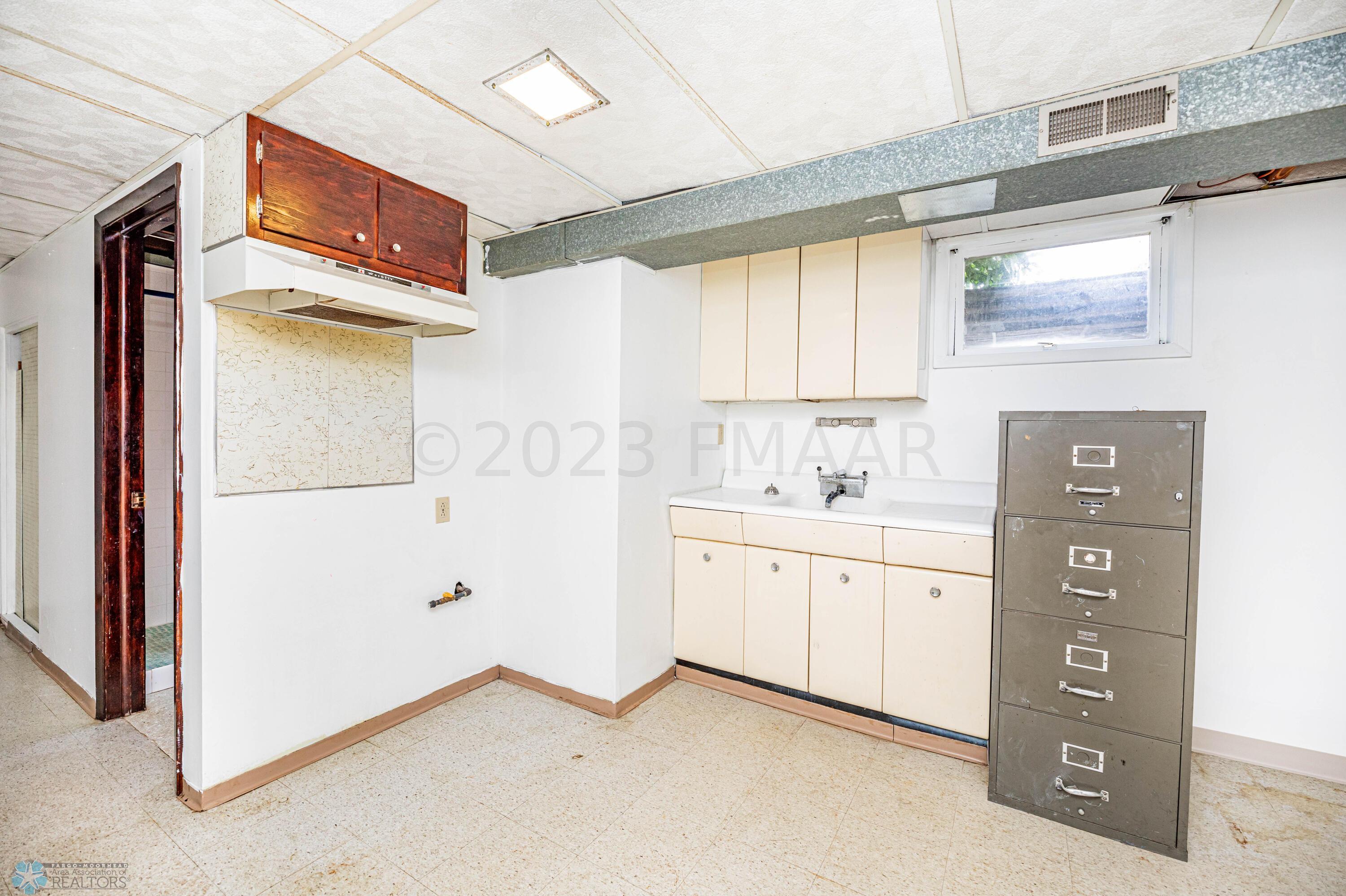 Bonus Room/set up for kitchenette