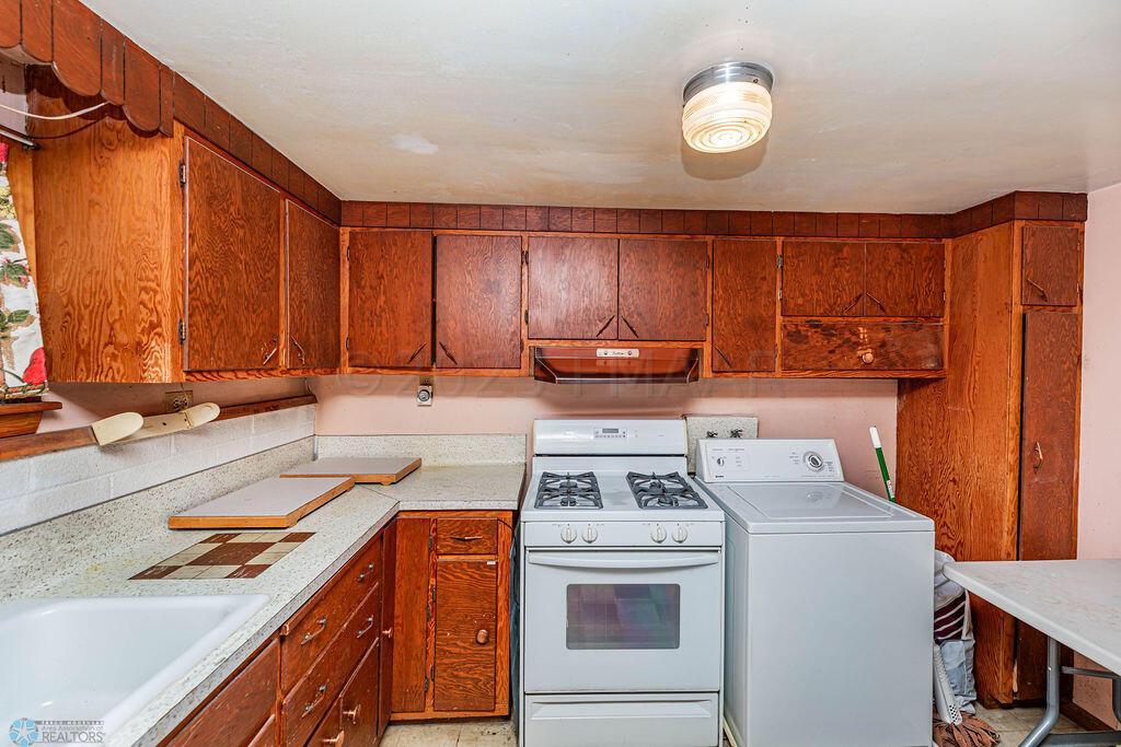 2nd Kitchen