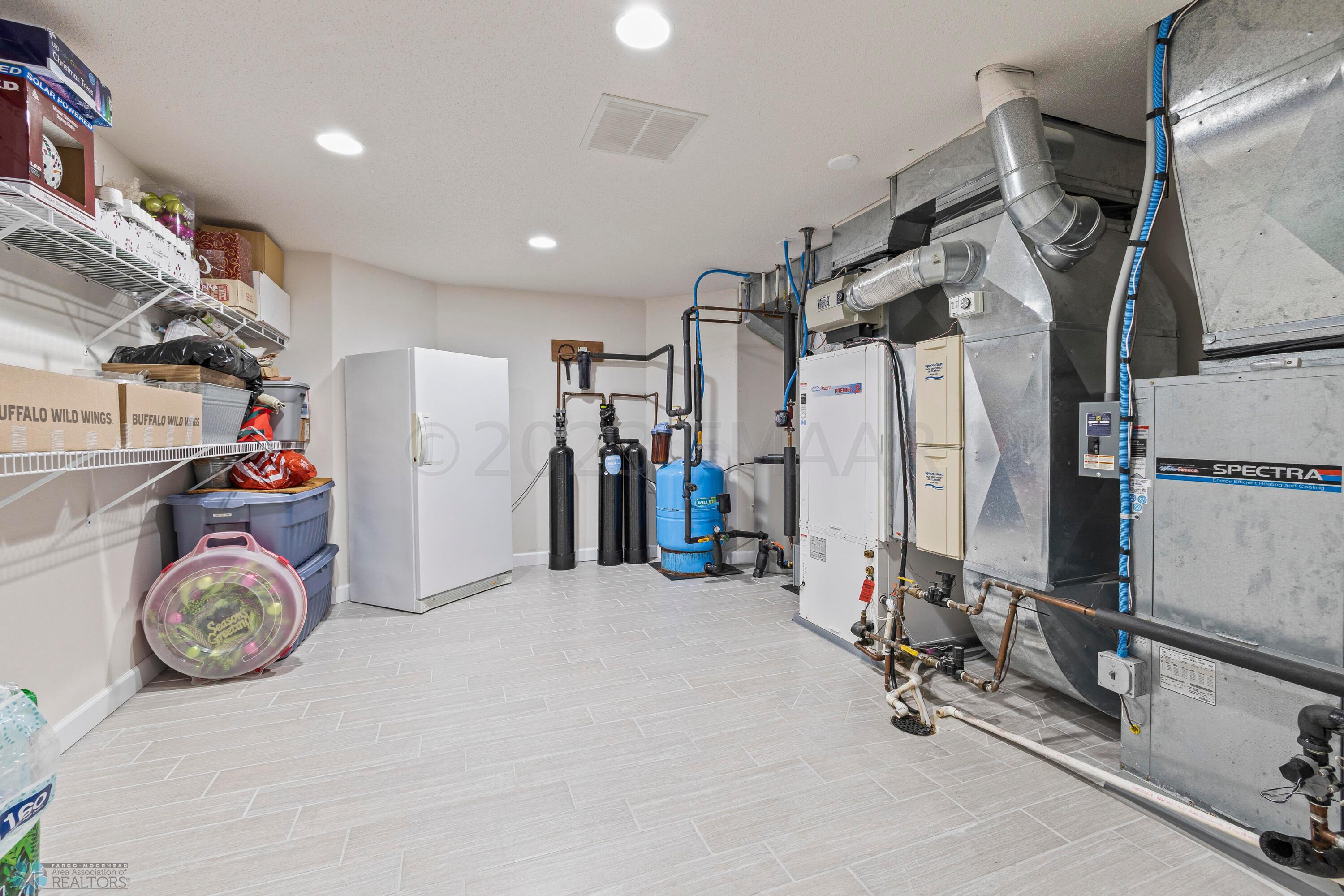 Storage/Utility