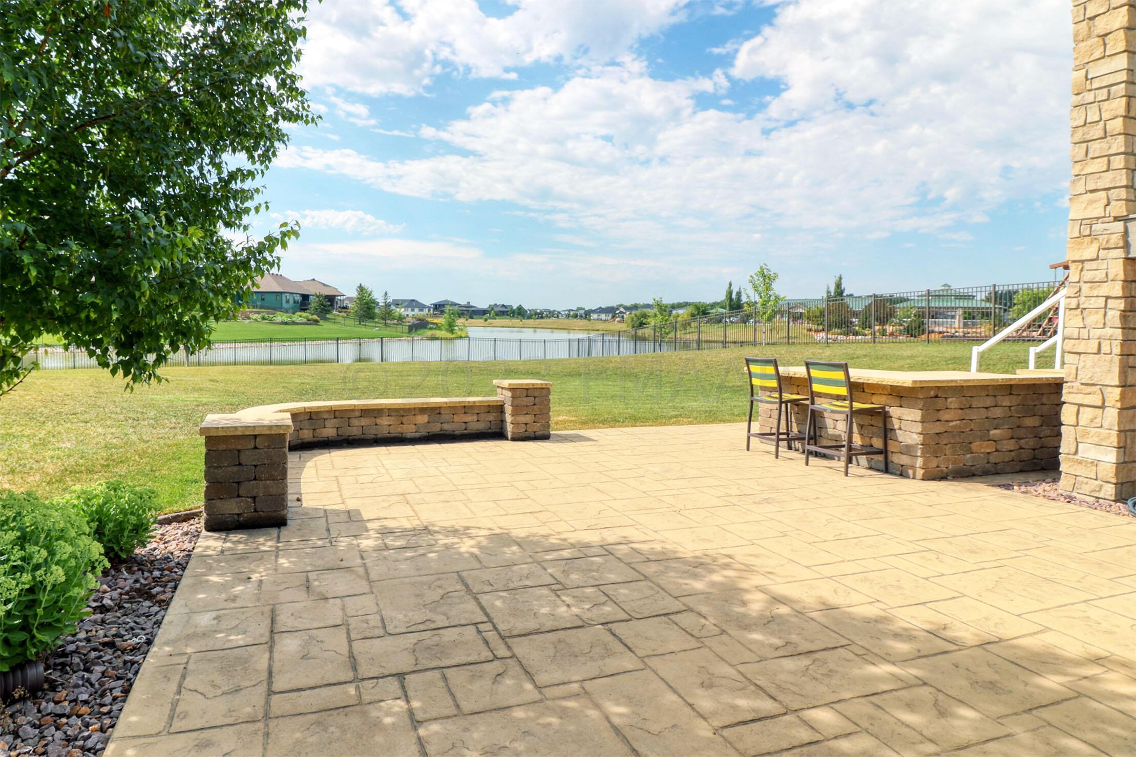 BackyardPatio1_1