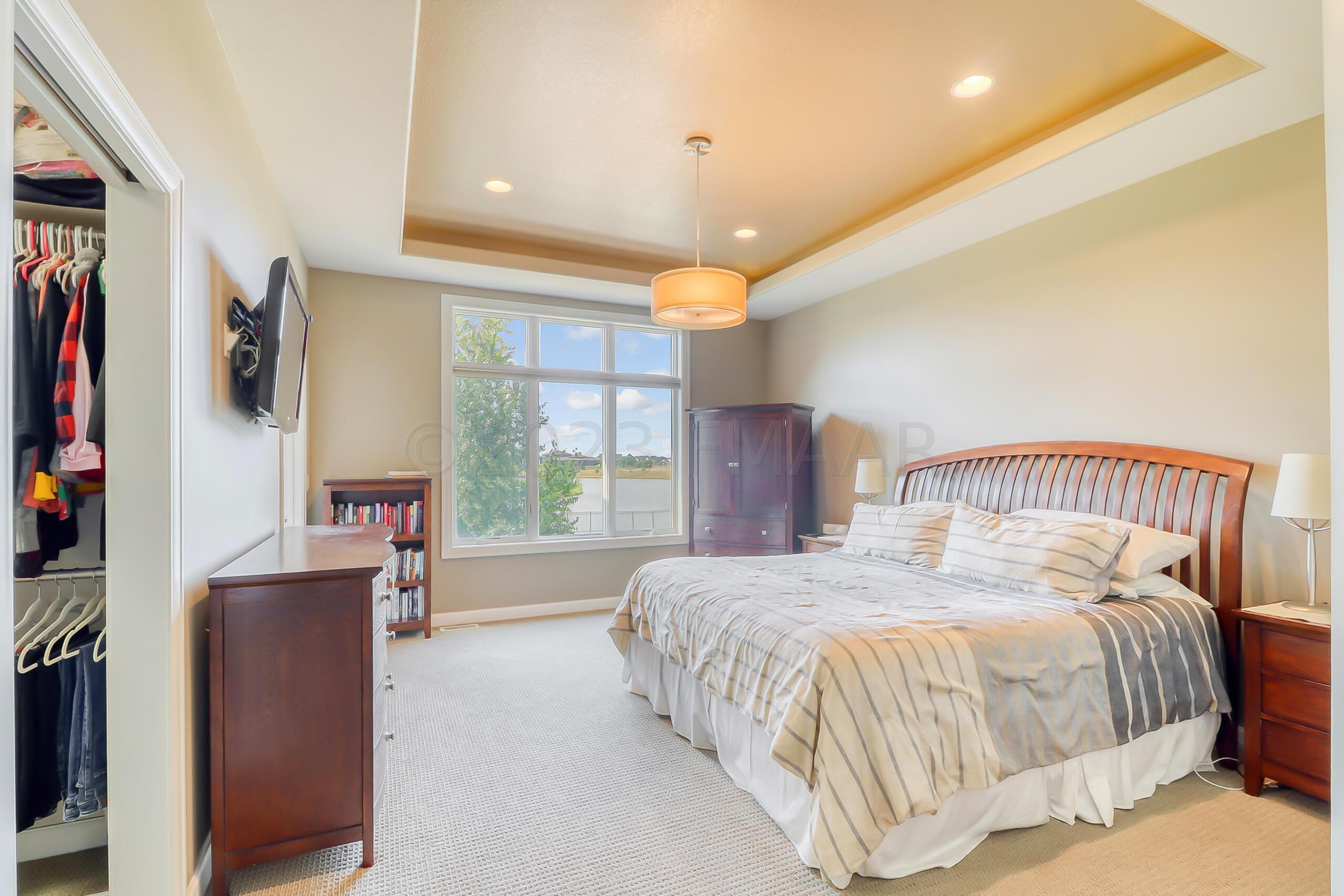Primary Bedroom1_1