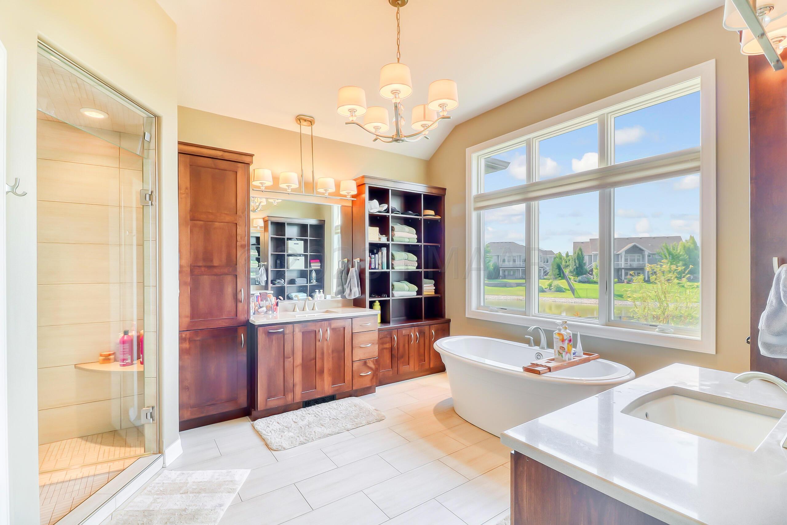 Primary Bathroom1_2
